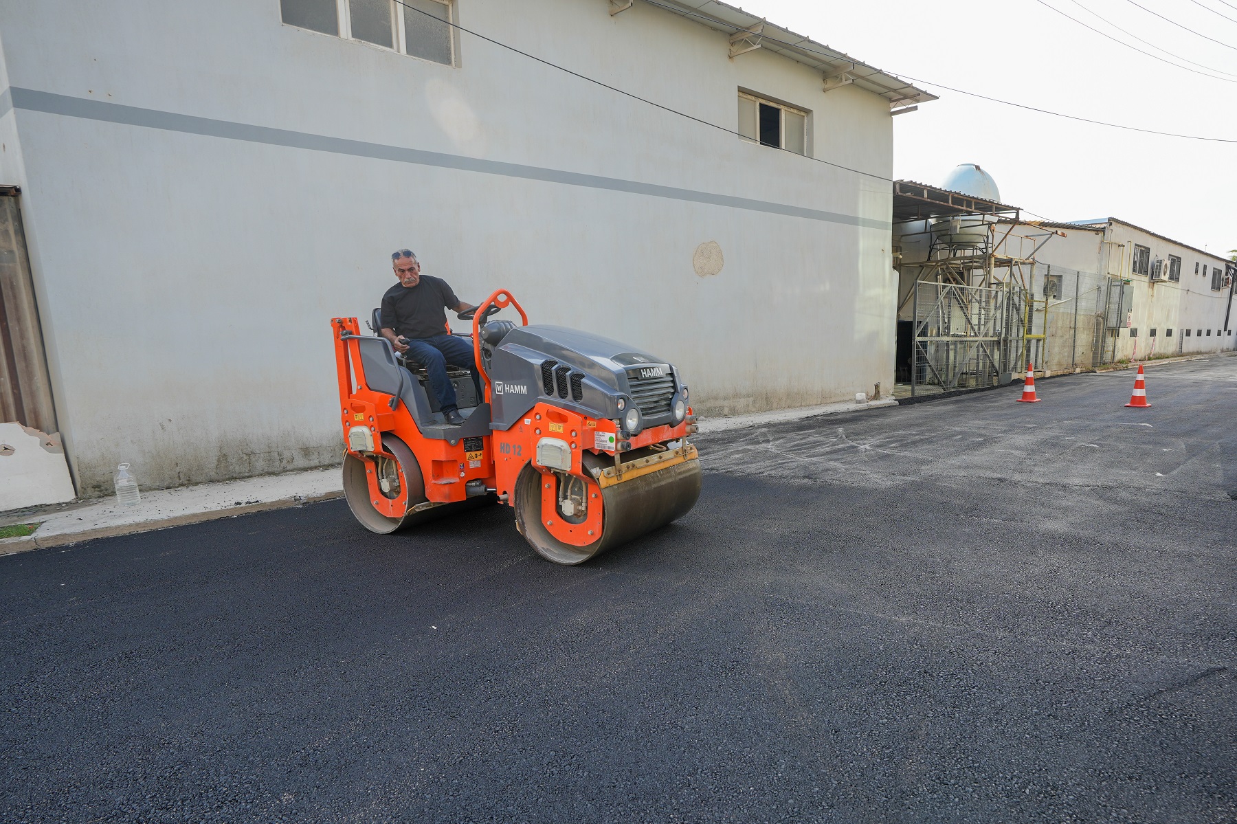 Gaziemir’de Yol Çalışmaları Hız Kesmeden Devam Ediyor (3)