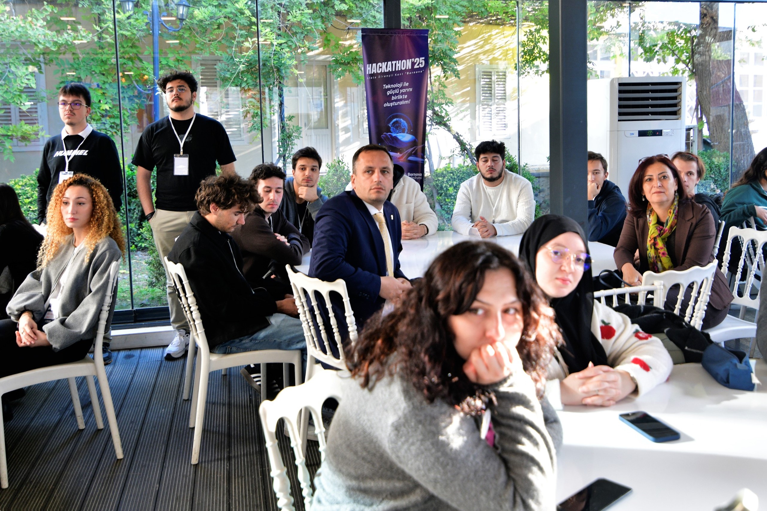 Gençler Afetlere Direnç Için Kod Yazdı (1)