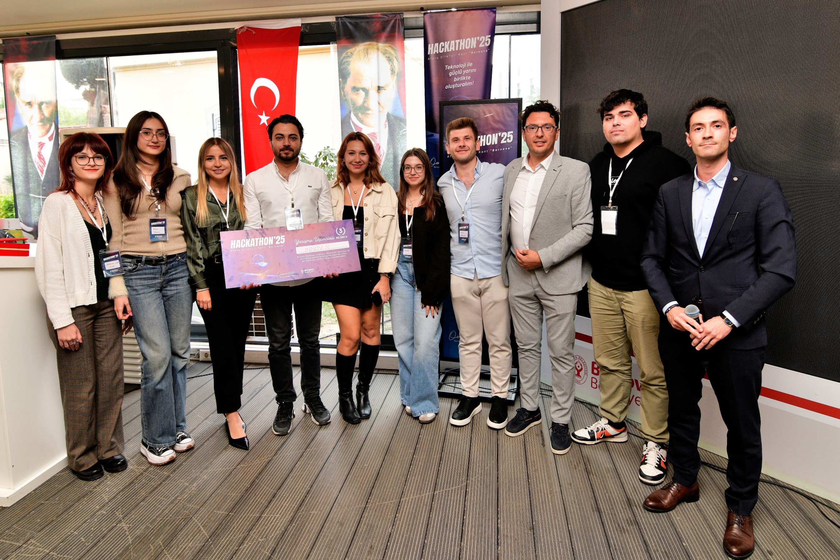 Gençler Afetlere Direnç Için Kod Yazdı (5)