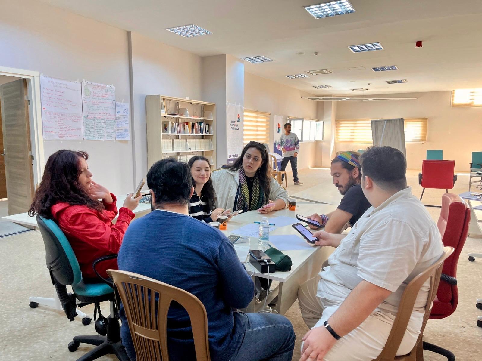 Gençler Belediyeyi Içeriden Öğrendi! İzmir’de Yoğun Ilgi Gören Eğitim (3)