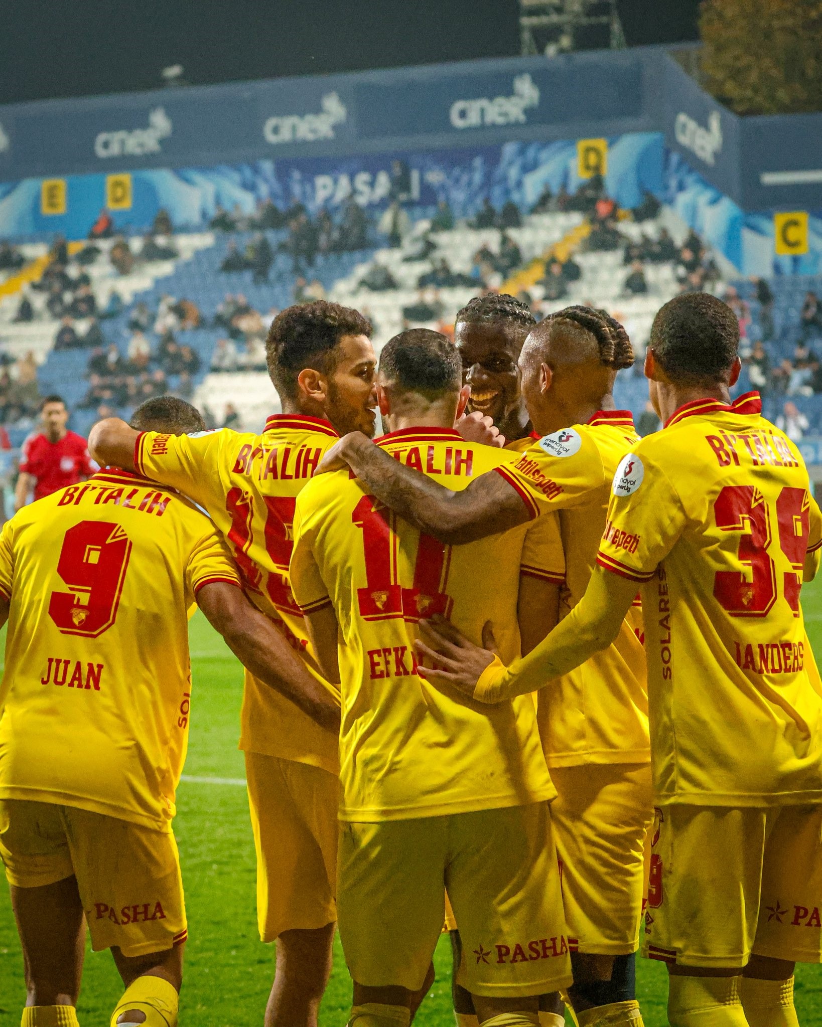 Göztepe Süper Lig’de Savunma Performansıyla Fark Yaratıyor (3)
