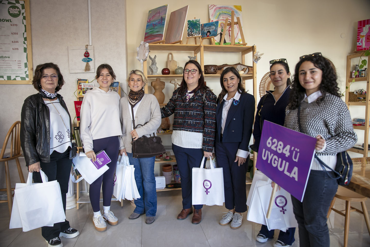 Güzelbahçe’de 25 Kasım’da Şiddete Karşı Güçlü Mesaj (6)