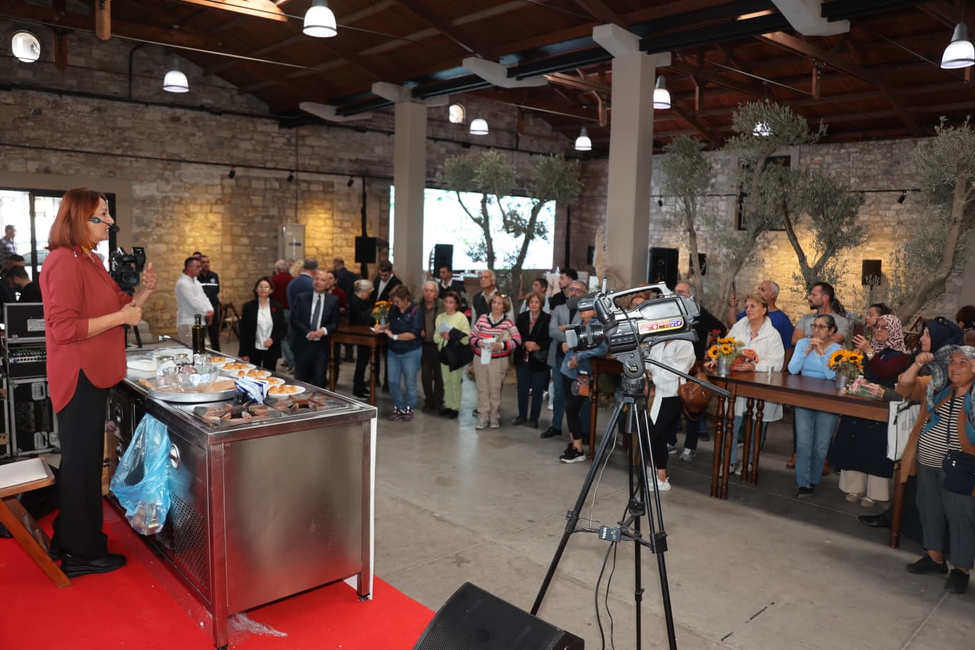 Ii. Uluslararası Urla Zeytin Ve Sanat Festivali Kapılarını Açtı (1)