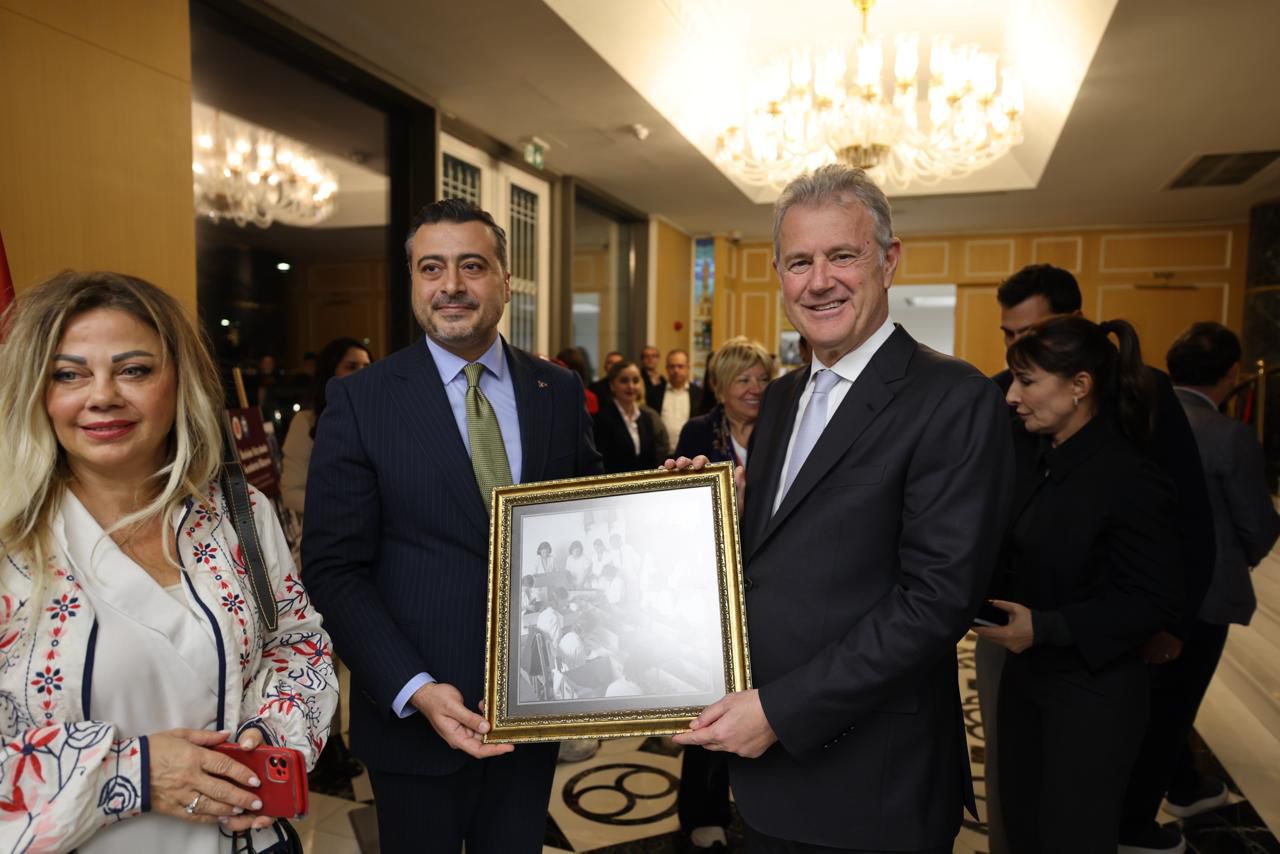 ‘İletişim Yüzyılında Kentlerin Hikayesi’ Sergisi İzmir’de (3)