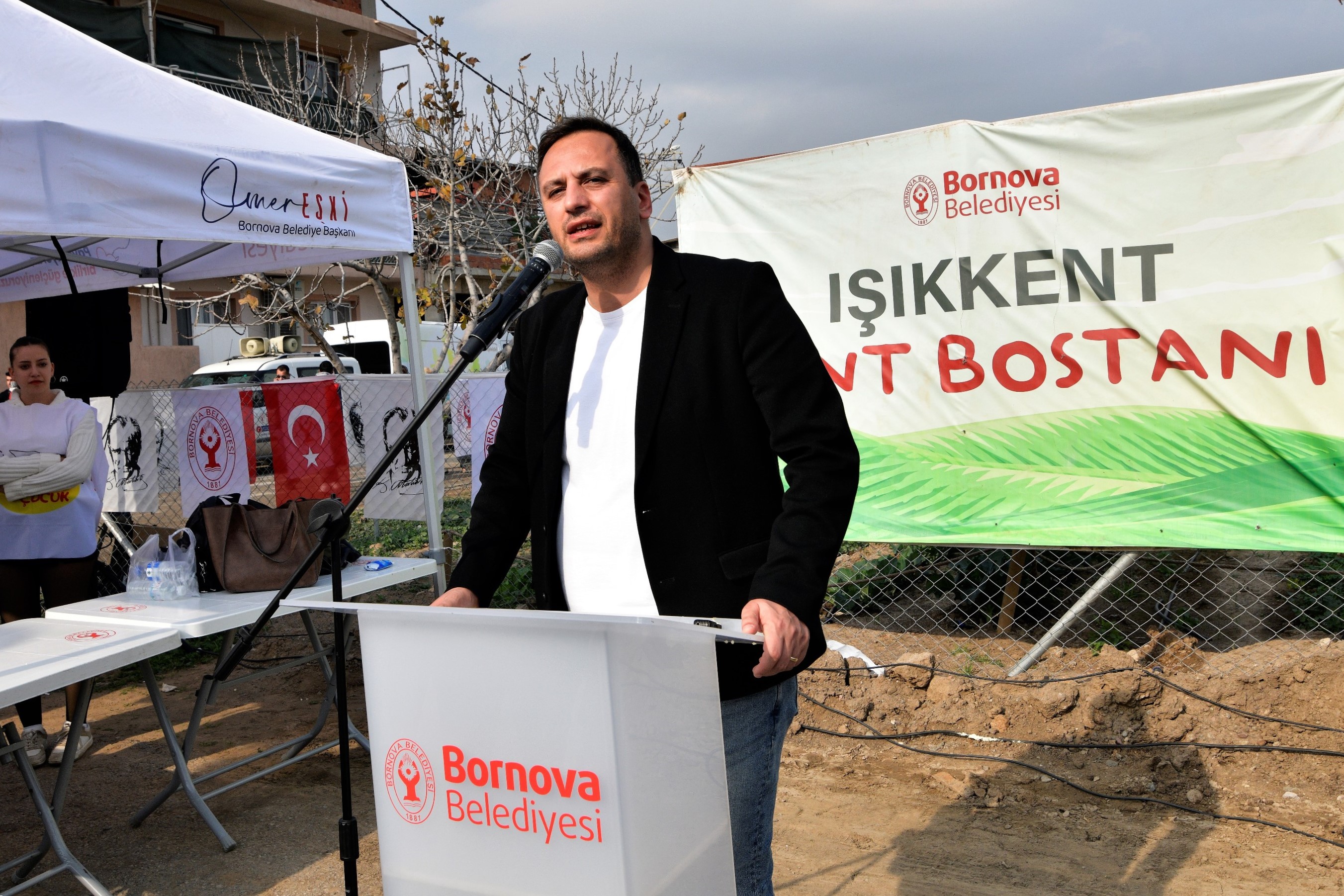 Işıkkent’te Minik Eller Geleceğe Umut Ekti! (2)