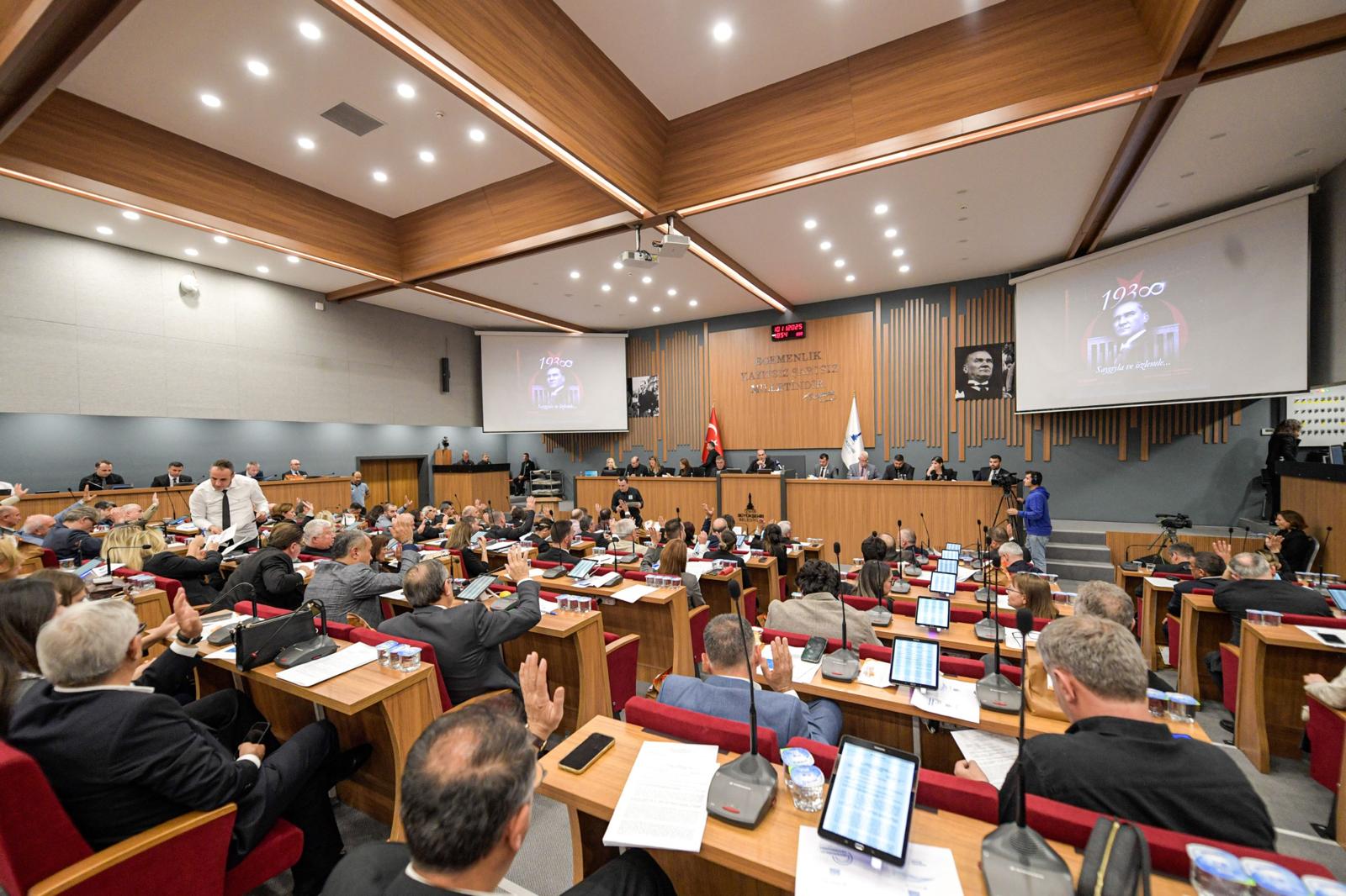 İzmir Büyükşehir Meclisi'nde Bütçe Mesaisi 110 Milyarlık Tasarı Gündemde (5)