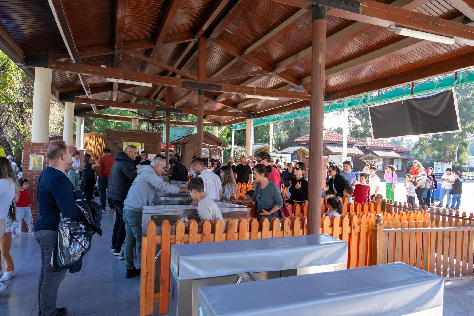 İzmir Doğal Yaşam Parkı Ara Tatilde Dolup Taştı (14)