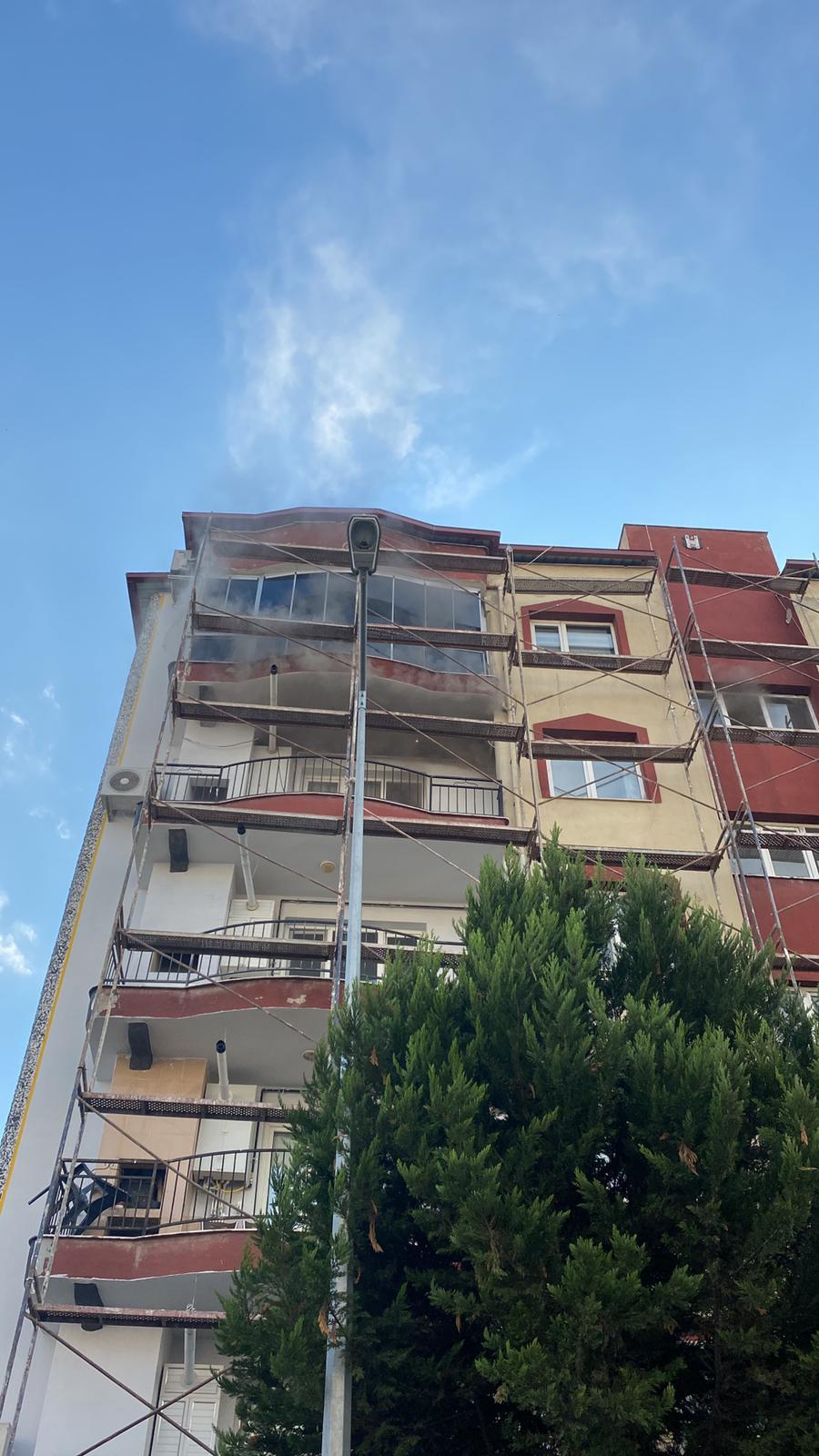 İzmir Itfaiyesi Can Dostların Kahramanı Oldu (7)