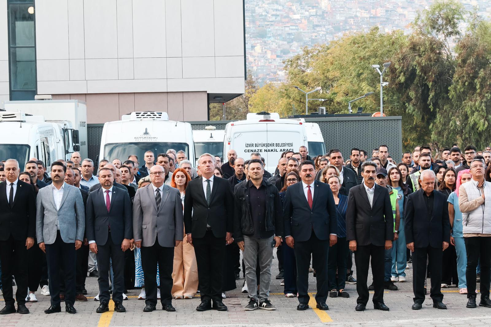 İzmir İtfaiyesi'nden Atatürk’e Büyük Vefa Sonsuzluk Simgesiyle Anma (9)