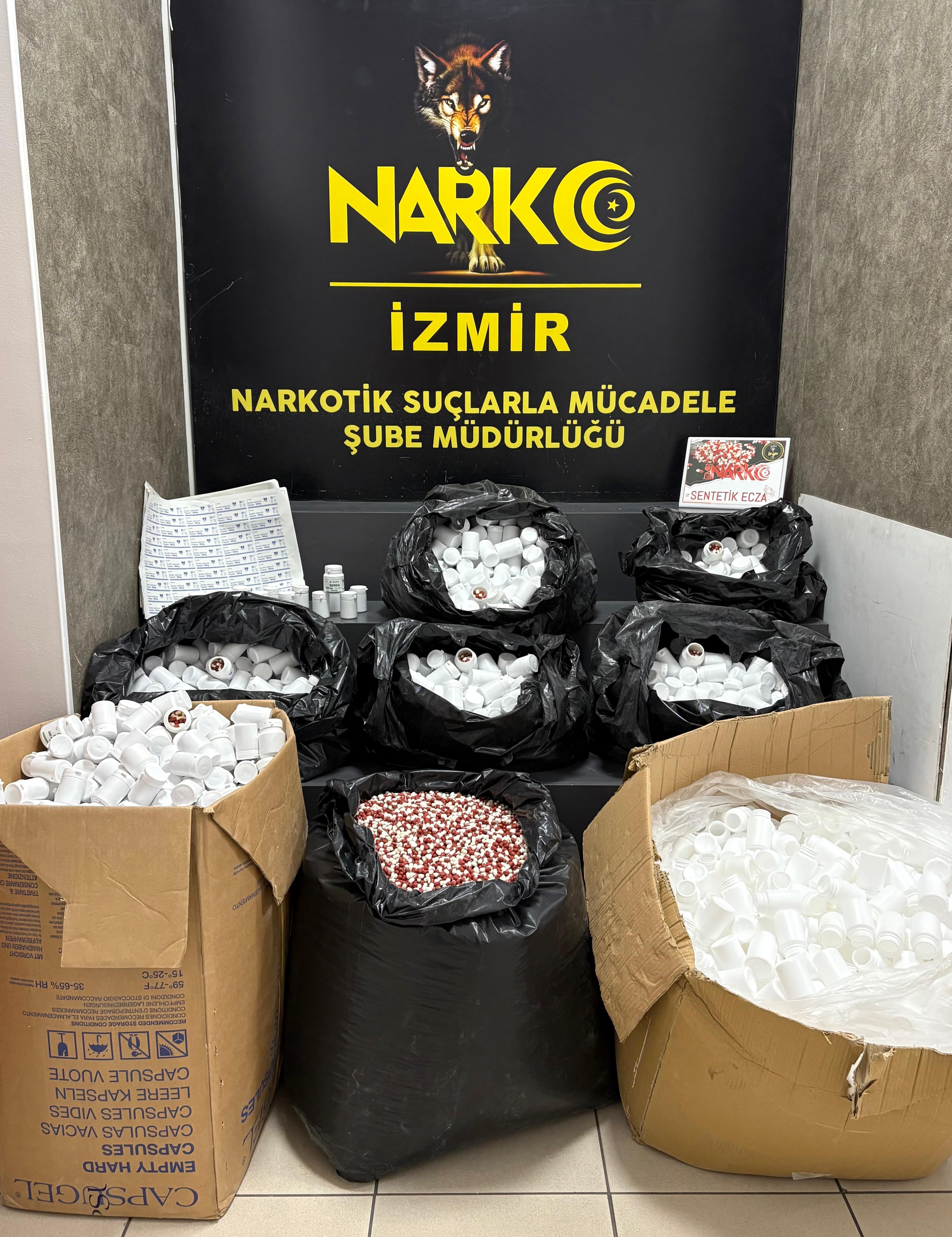İzmir Narkotik Ekiplerinden Zehir Tacirlerine Ağır Darbe (2)