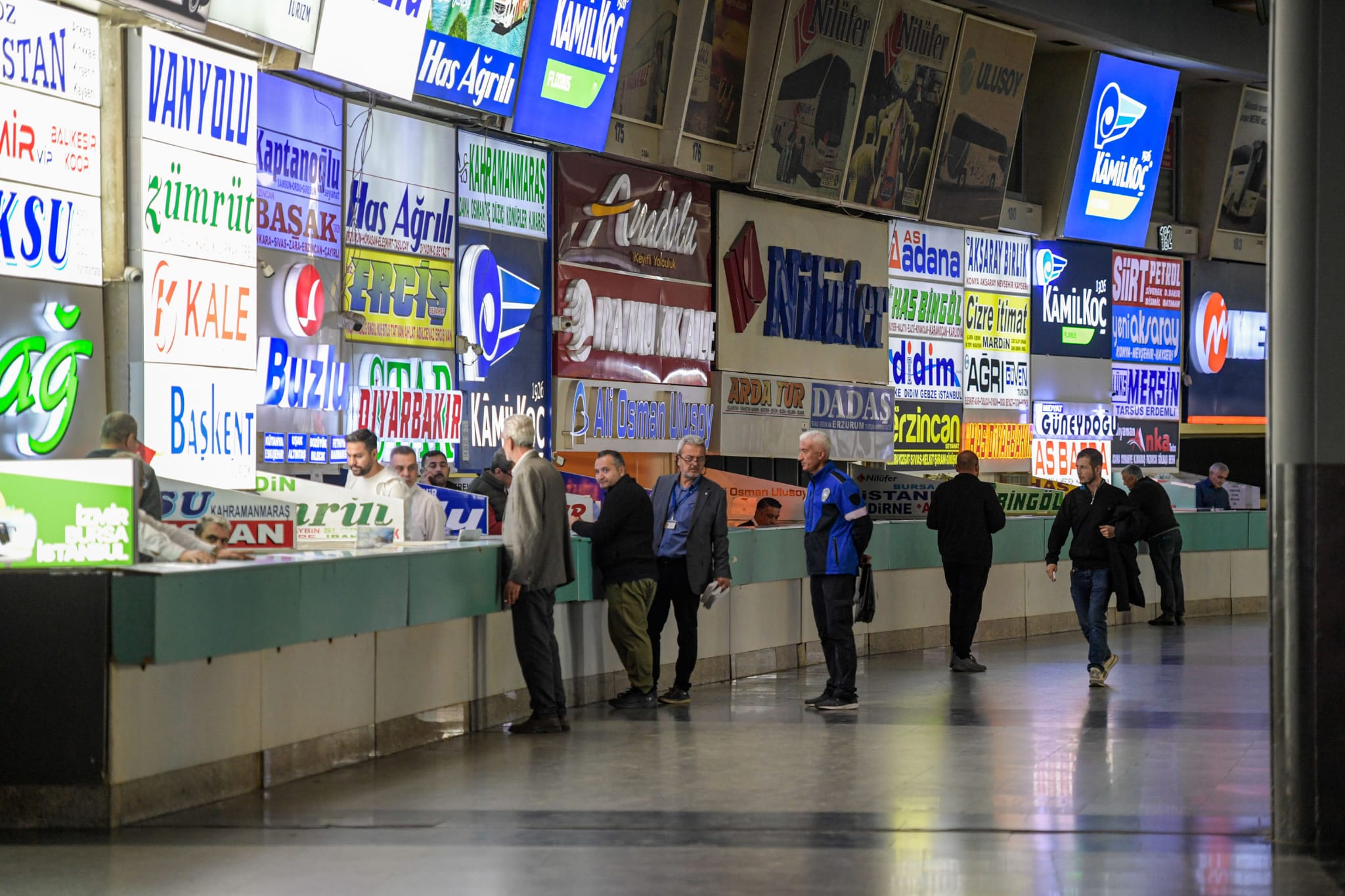 İzmir Otogarı’nda Flaş Gelişme Haciz Işlemi Başlatıldı! (3)