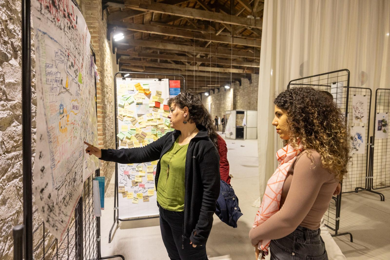 İzmir Tasarımda Sınırları Zorladı! (2)