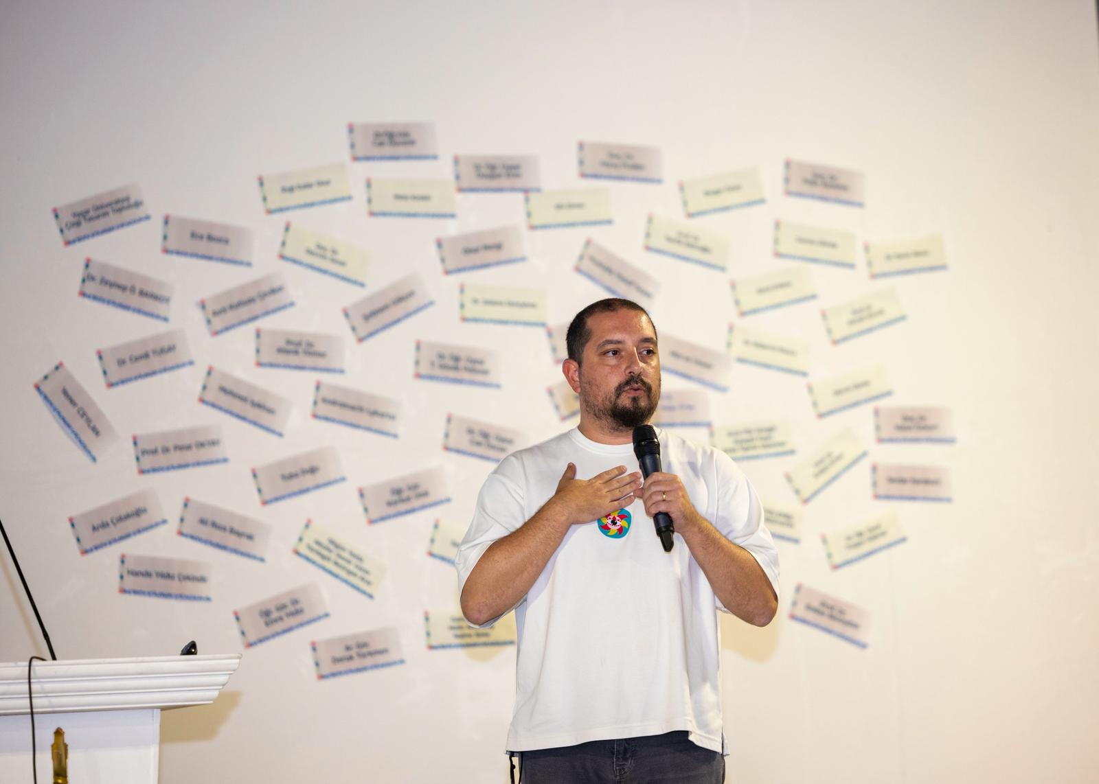 İzmir Tasarımda Sınırları Zorladı! (3)