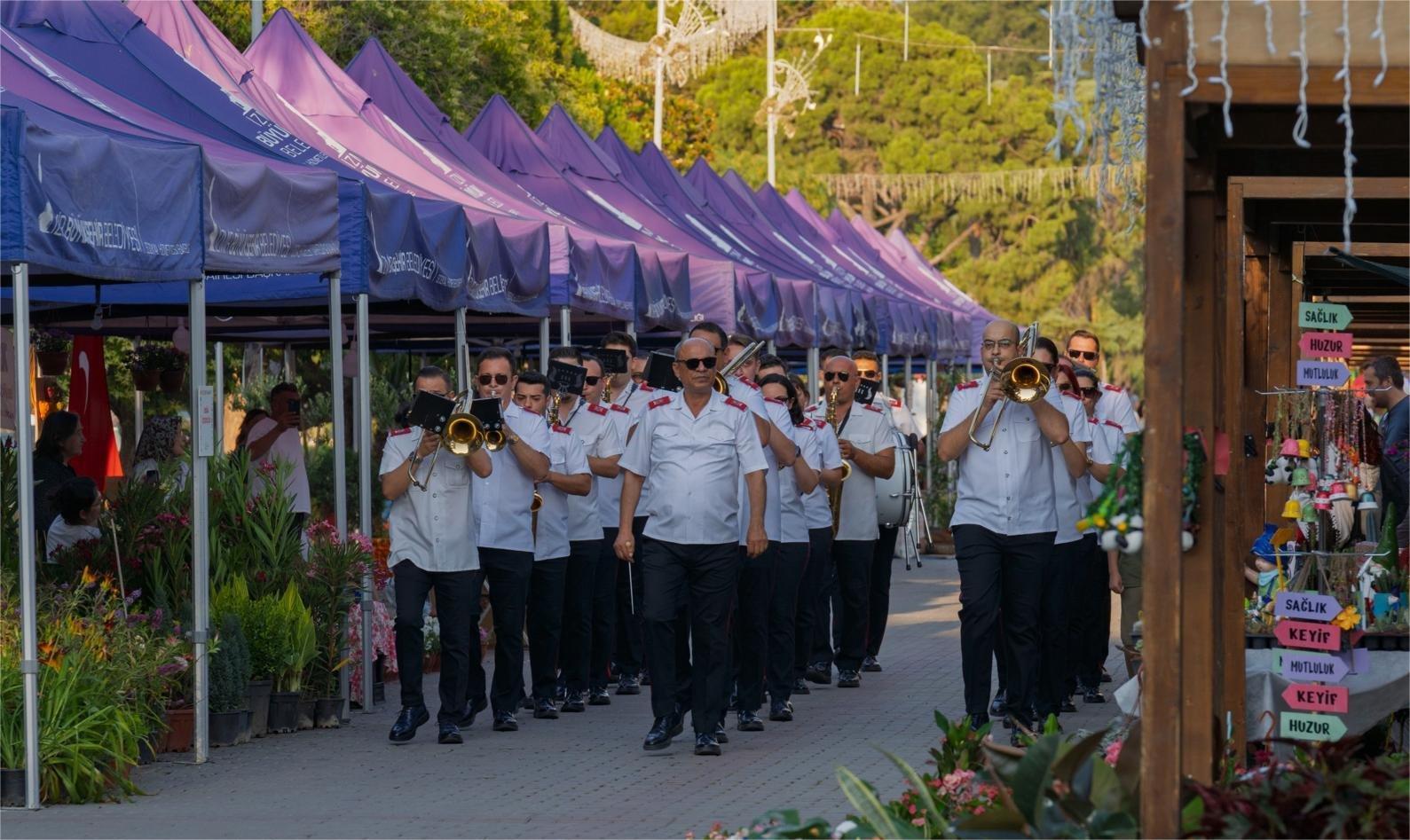 İzmir’de 2. Balkon Ve Bahçe Bitkileri Festivali Başlıyor (5)