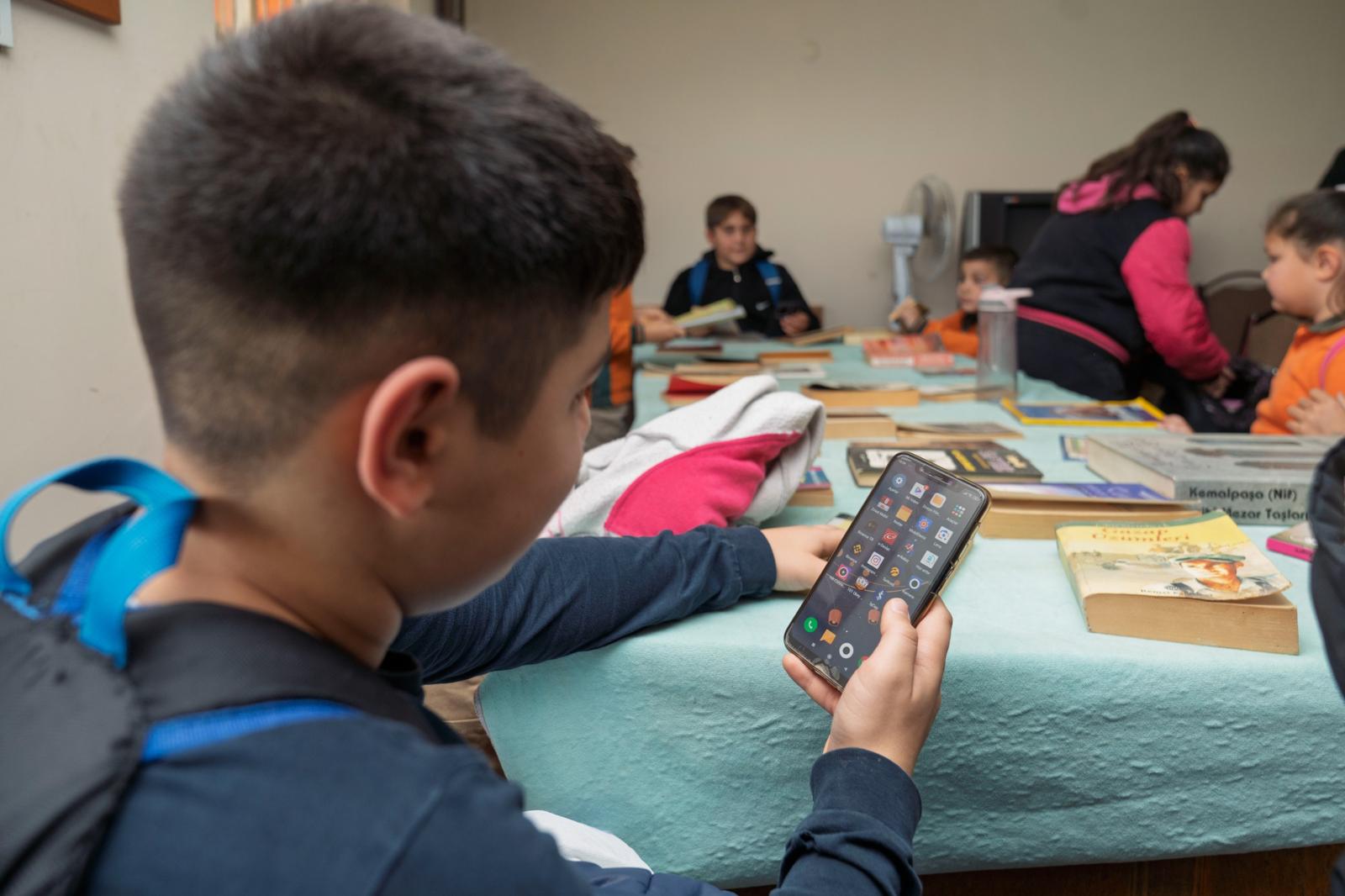 İzmir’de 79 Köye Ücretsiz Internet! Büyükşehir’den Dev Dijital Hamle (1)