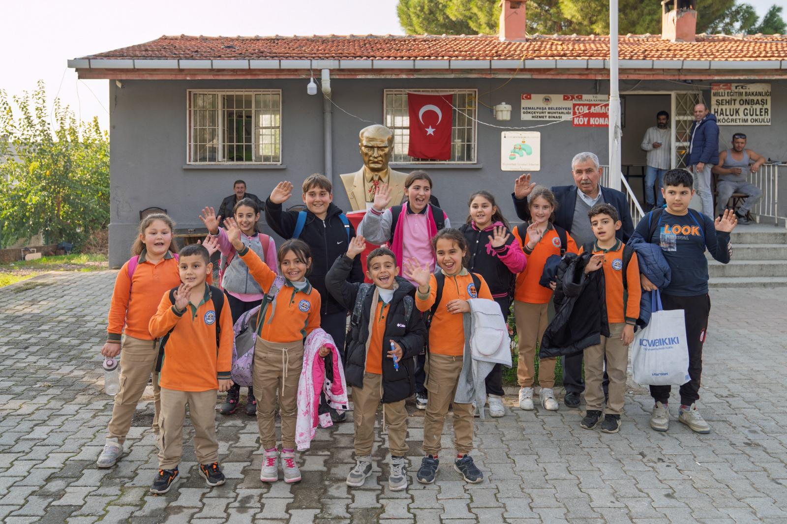 İzmir’de 79 Köye Ücretsiz Internet! Büyükşehir’den Dev Dijital Hamle (6)