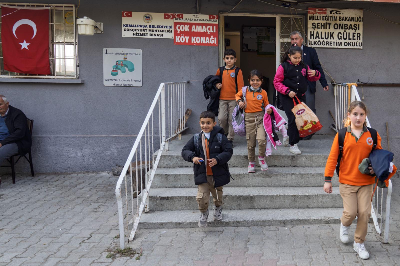 İzmir’de 79 Köye Ücretsiz Internet! Büyükşehir’den Dev Dijital Hamle (7)