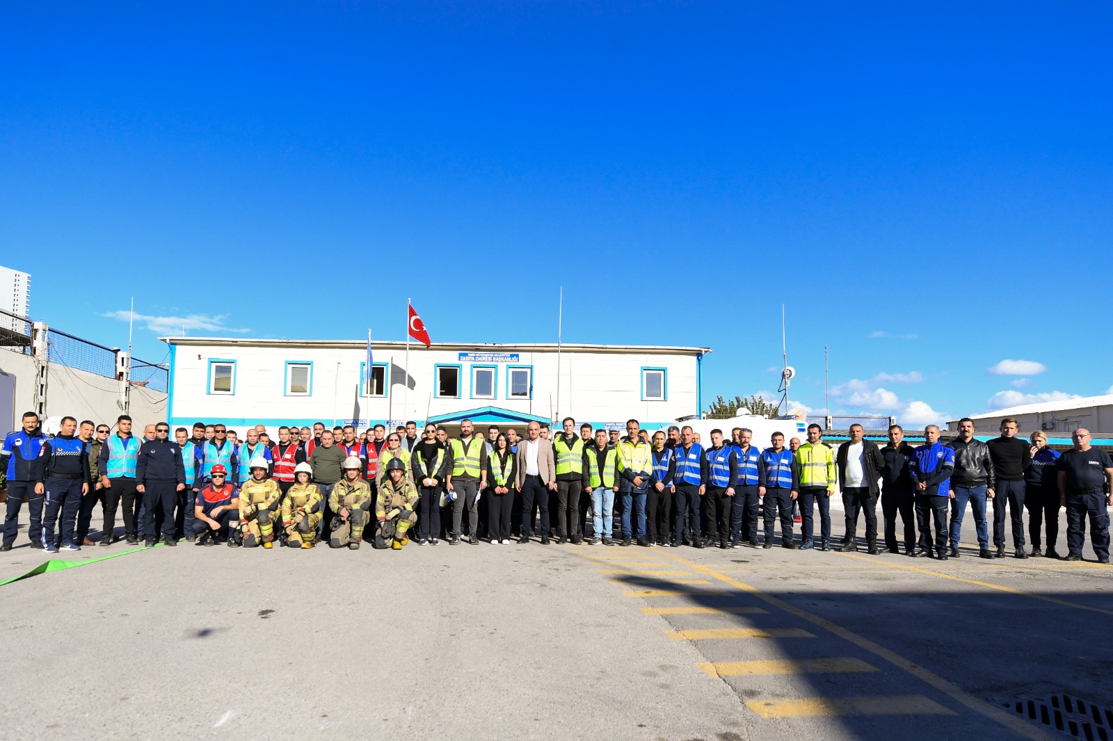 İzmir’de Afet Hazırlığı Tatbikat Gerçek Bir Kriz Anına Dönüştü (2)