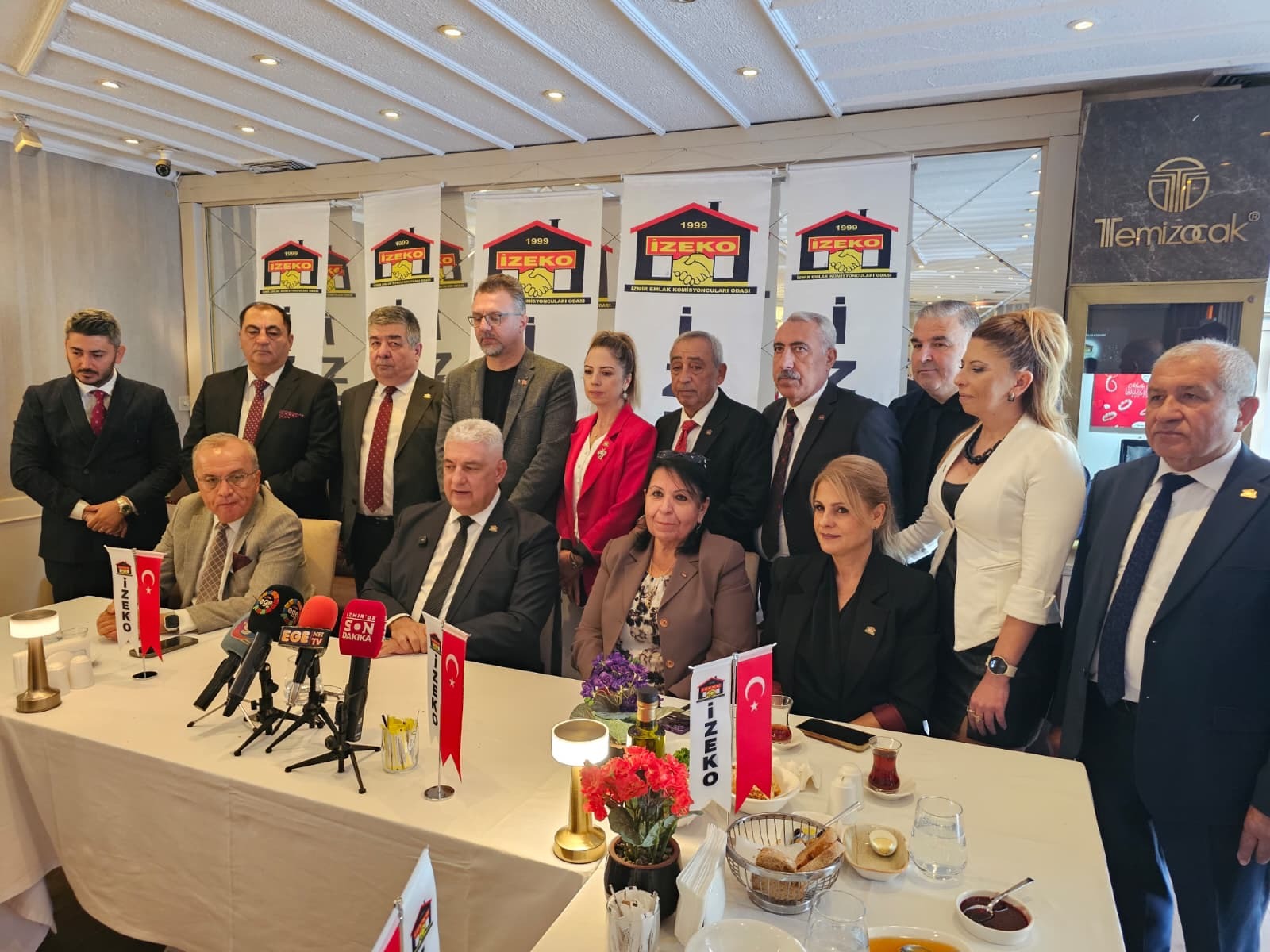 İzmir’de Emlakçılıkta Devrim Türkiye’nin İlk Dijital Crm Sistemi Başladı! (4)