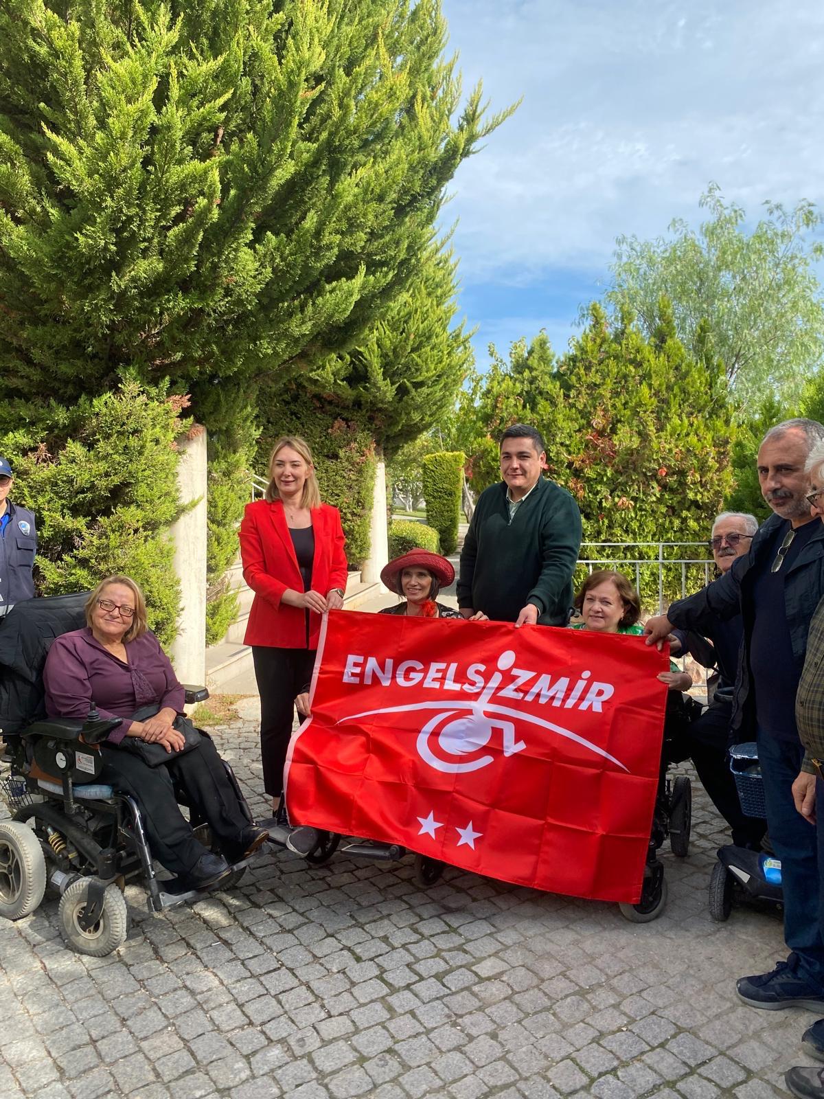 İzmir’de Engelli Dostu Mekanlar Artıyor Kırmızı Bayrak Sayısı 96’Ya Ulaştı (5)