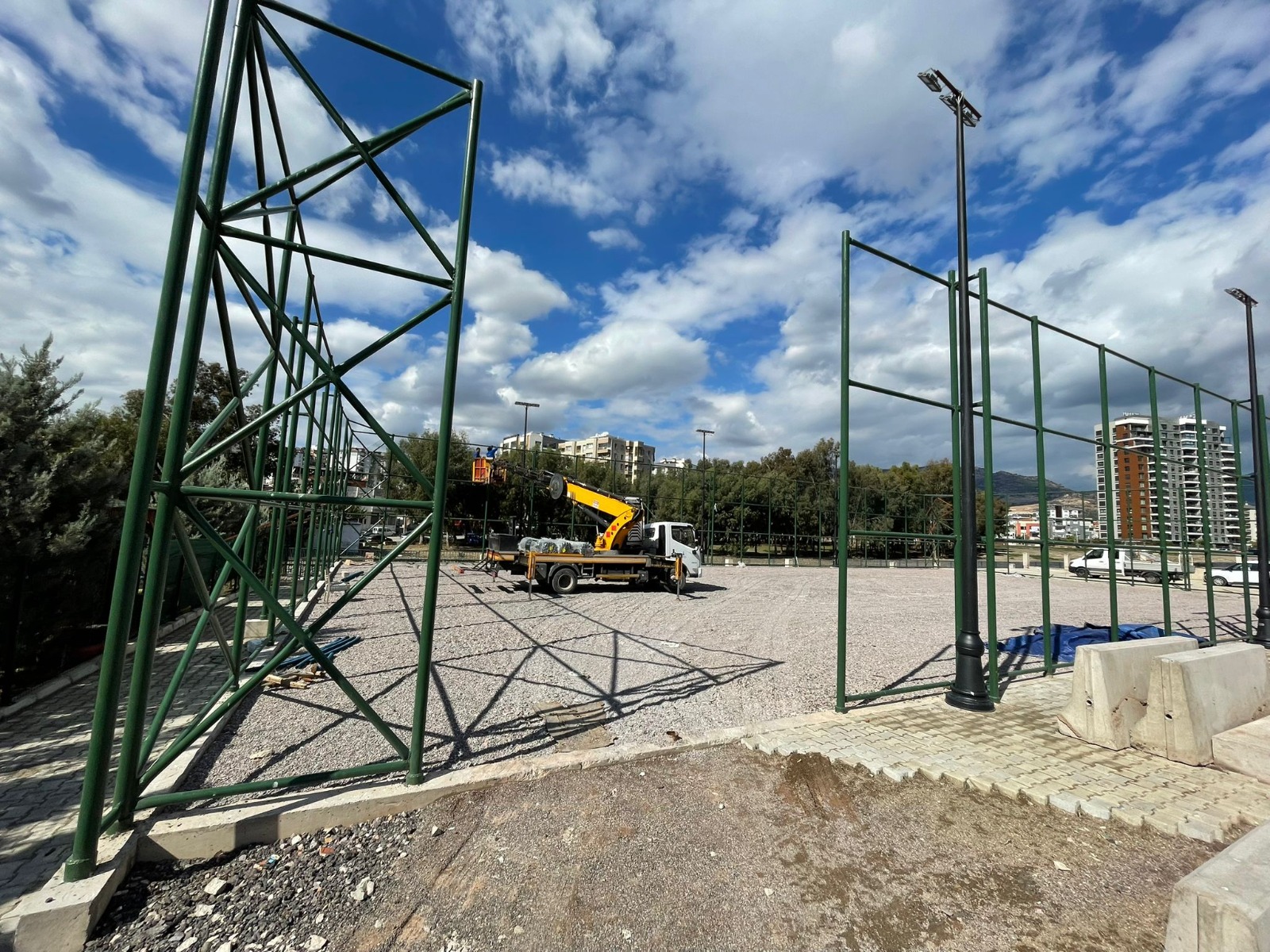 İzmir’de Gençlere Beş Yeni Halı Saha Geliyor (1)