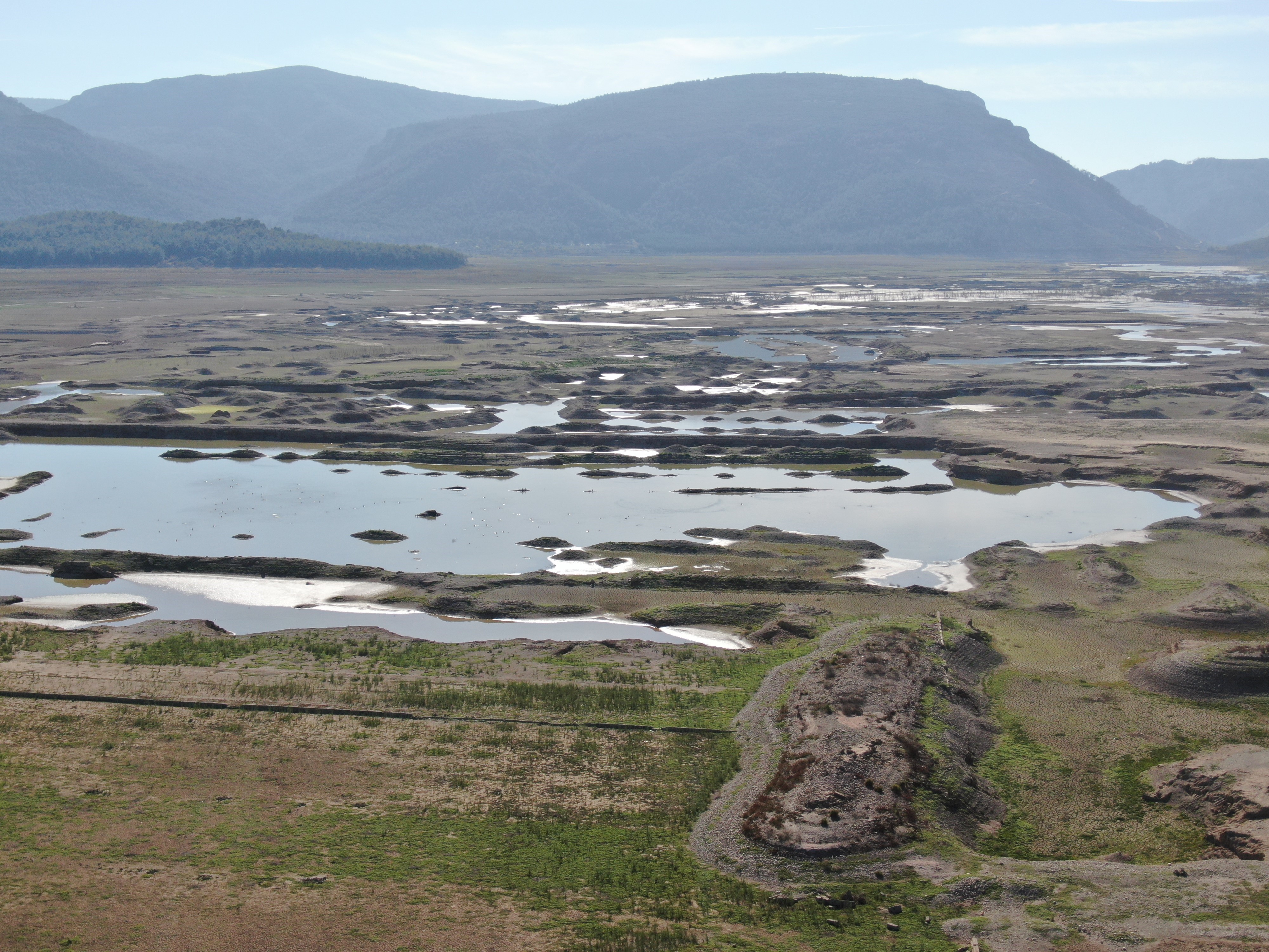 İzmir’de Iki Baraj Tamamen Kurudu! Tahtalı Kritik Seviyede (3)