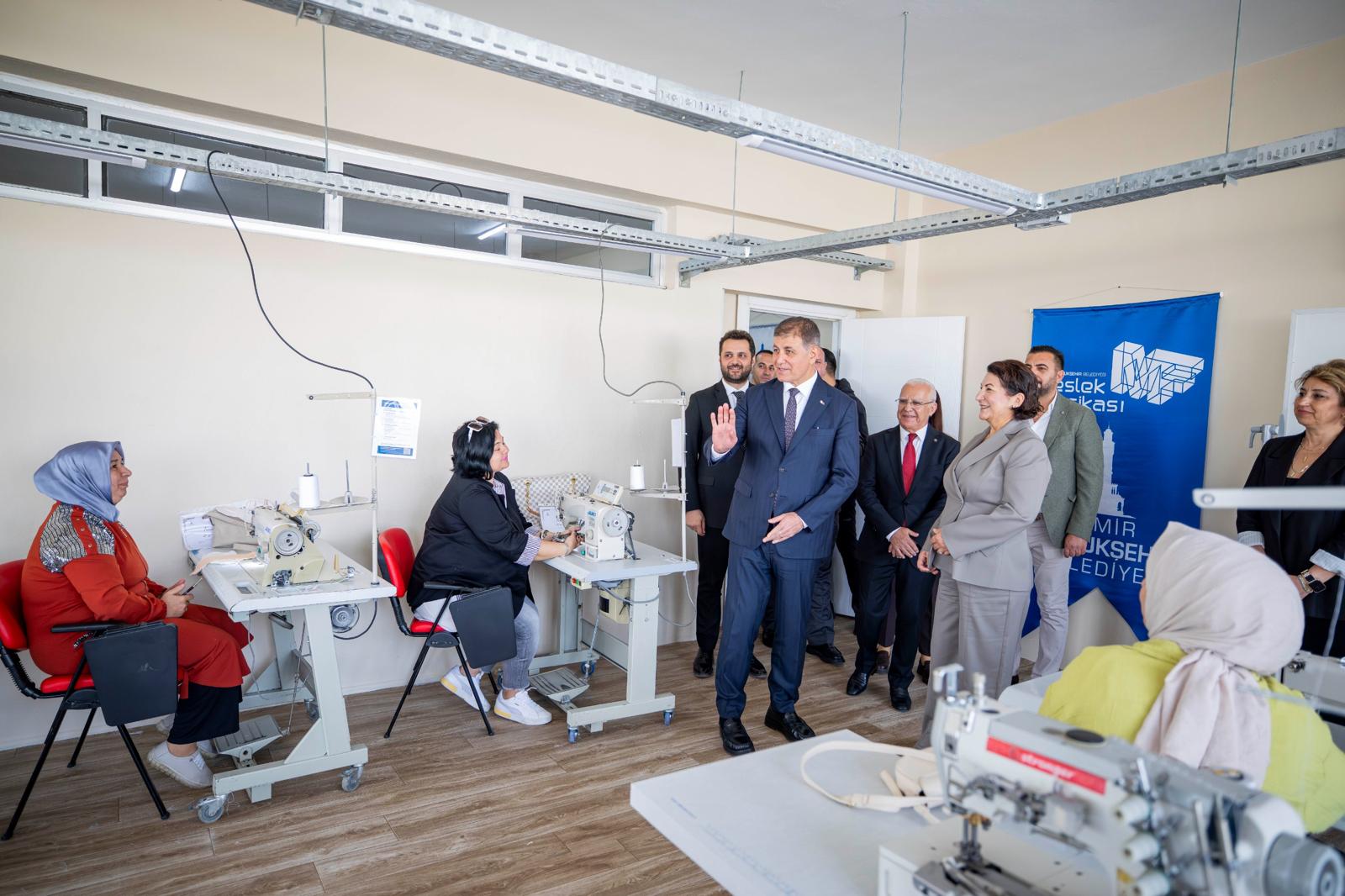 İzmir’de Işsizliğe Karşı Yenilikçi Adım (10)