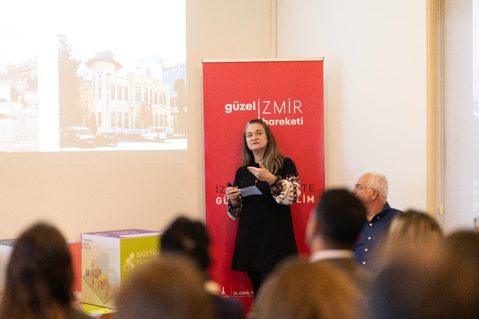 İzmir’de Kamusal Alan Devrimi Başlıyor! Şato’da Ilk Adım Atıldı (2)