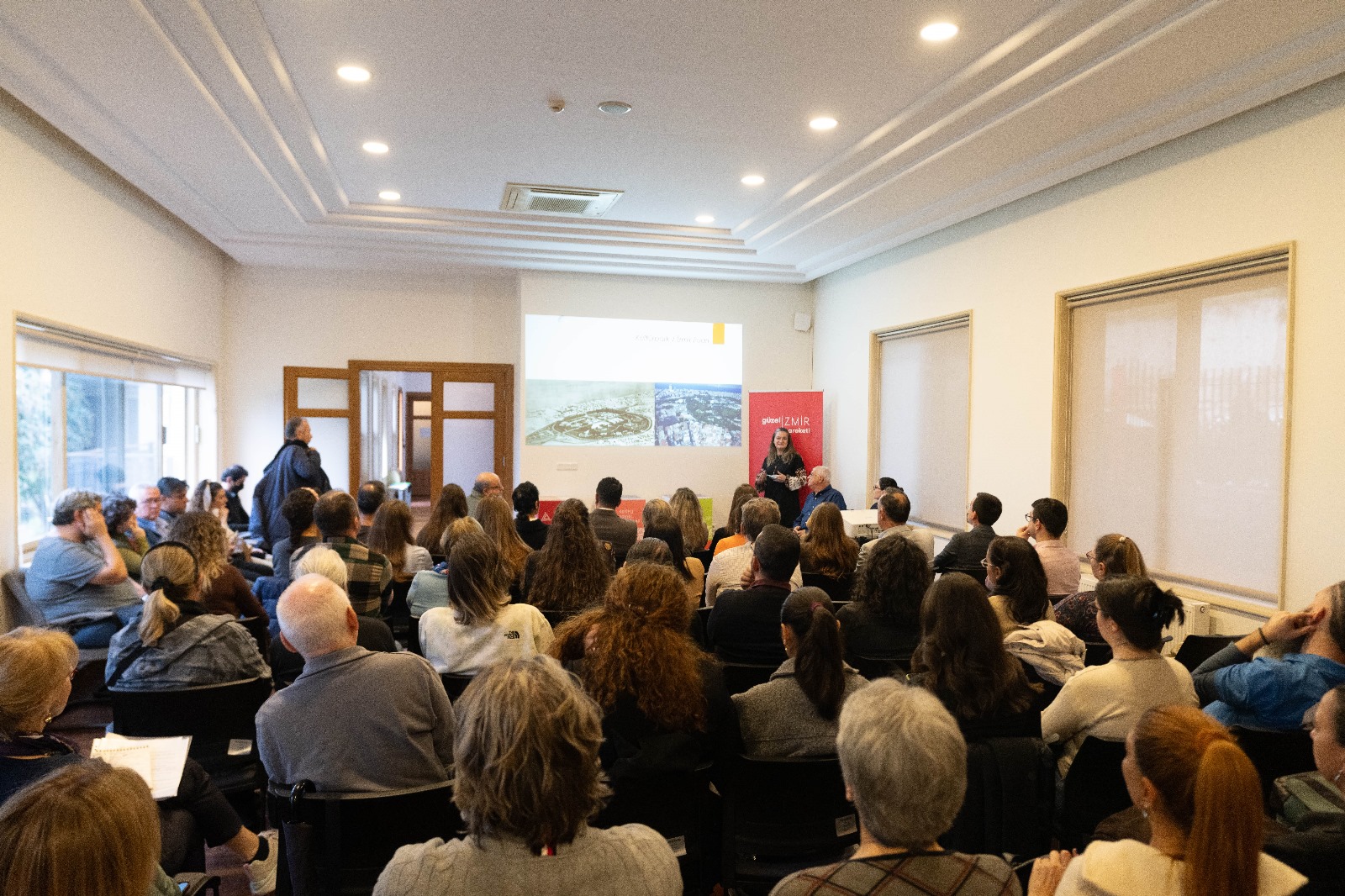 İzmir’de Kamusal Alan Devrimi Başlıyor! Şato’da Ilk Adım Atıldı (6)