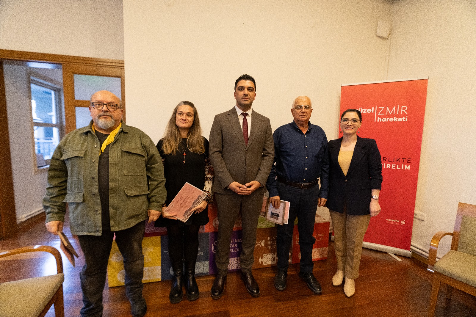 İzmir’de Kamusal Alan Devrimi Başlıyor! Şato’da Ilk Adım Atıldı (7)