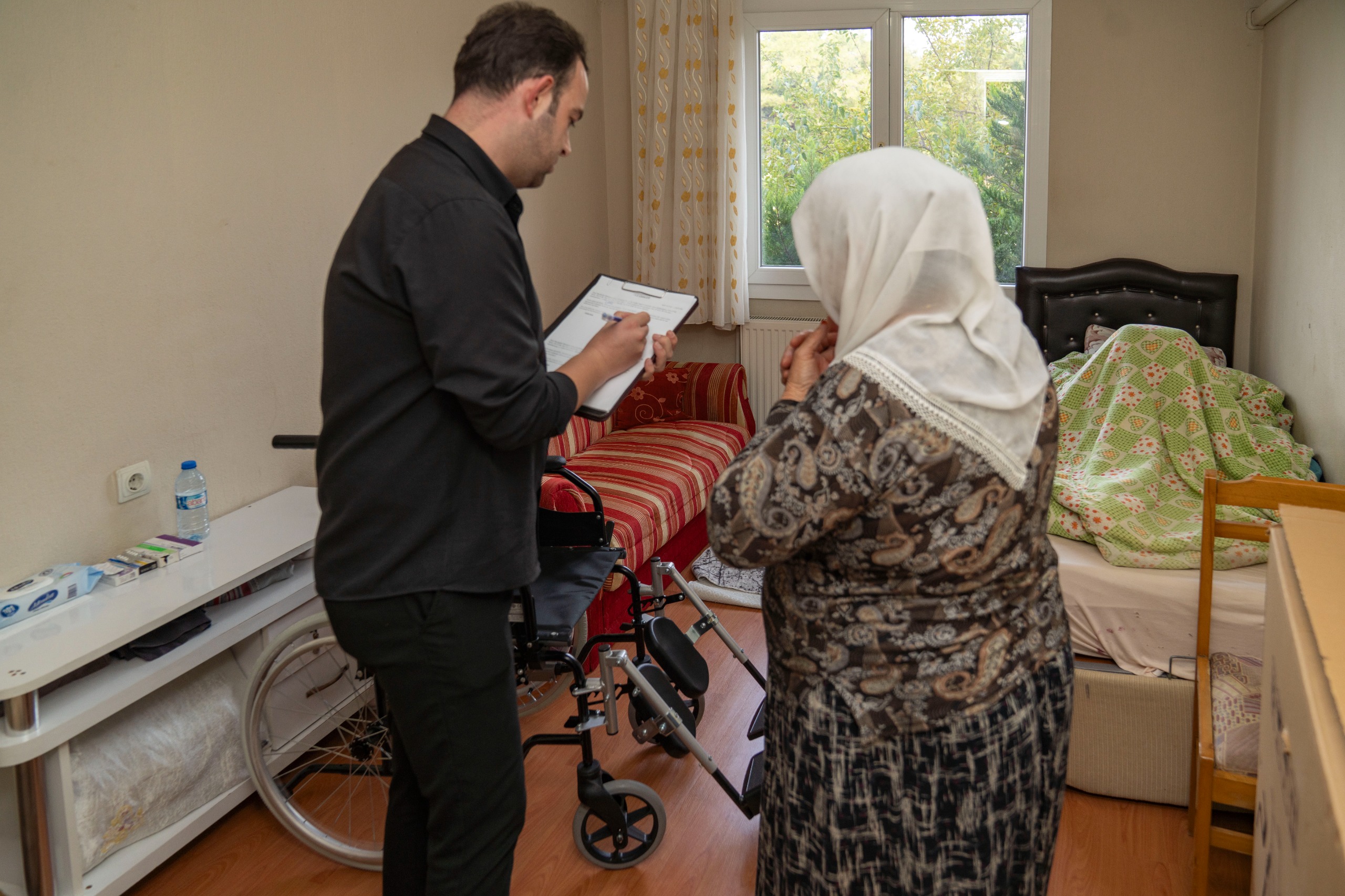 İzmir’de Ücretsiz Medikal Destek Büyükşehir’den Büyük Hizmet (8)