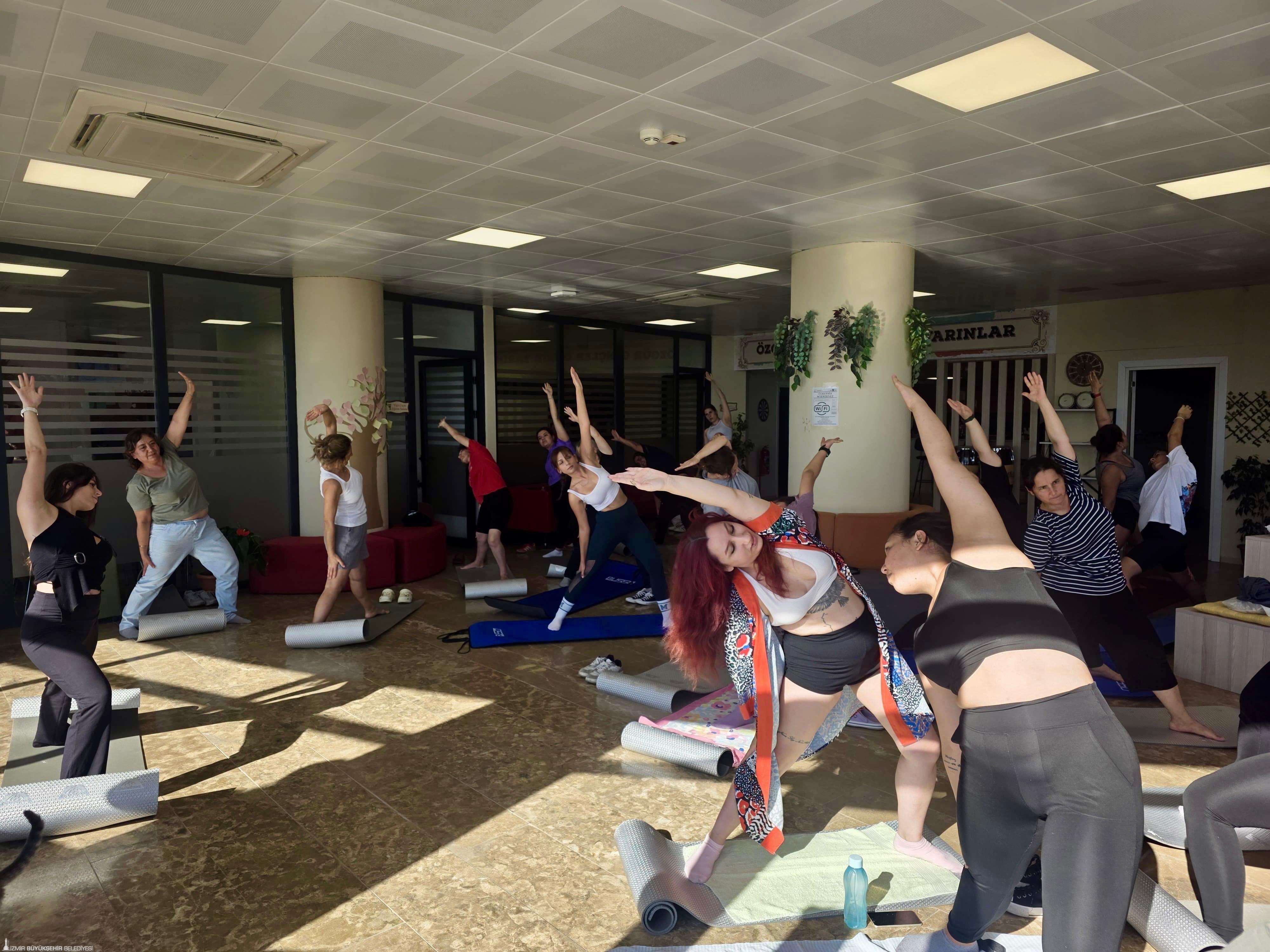 İzmir’de Ücretsiz Yoga Etkinliği! (3)