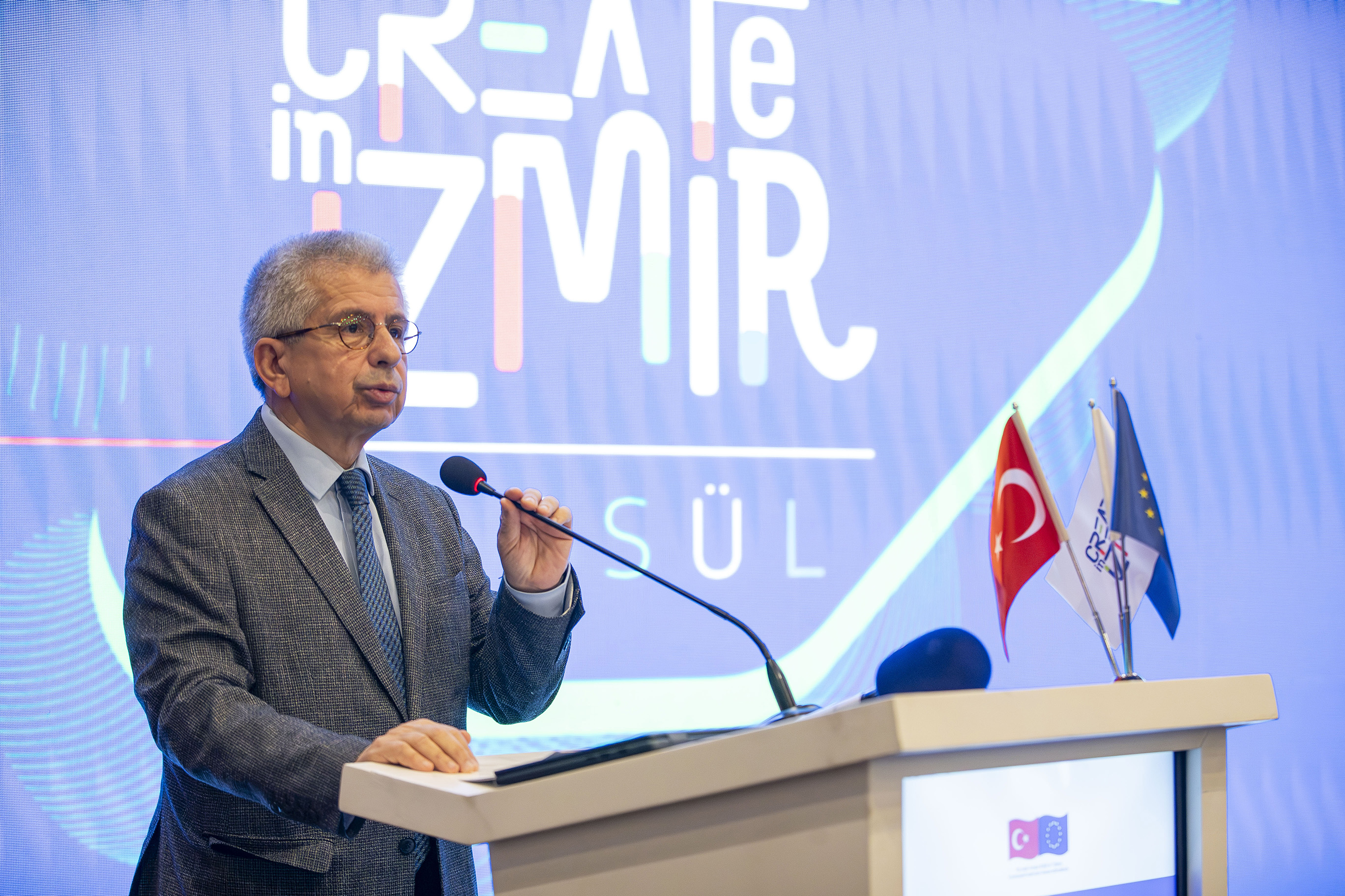 İzmir’de Yaratıcı Dönüşüm Başlıyor 'İzmir Değişimin Seyircisi Değil Aktörü Olacak' (3)