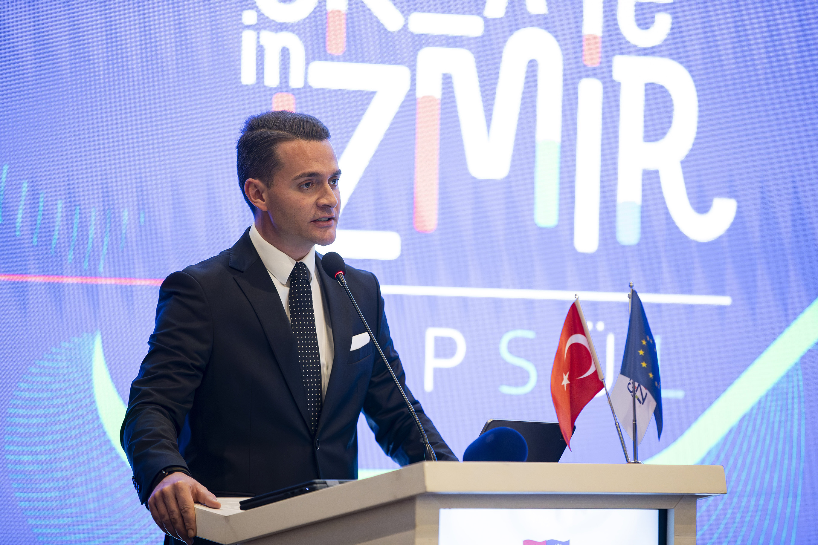 İzmir’de Yaratıcı Dönüşüm Başlıyor 'İzmir Değişimin Seyircisi Değil Aktörü Olacak' (4)