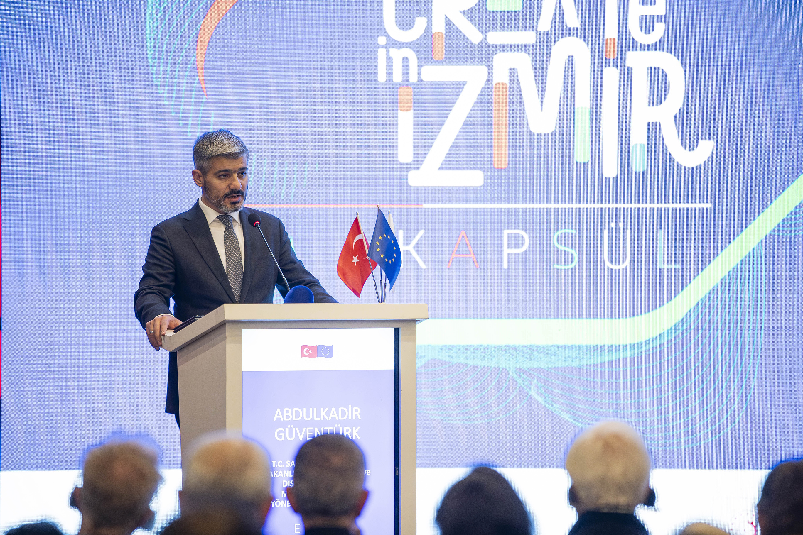 İzmir’de Yaratıcı Dönüşüm Başlıyor 'İzmir Değişimin Seyircisi Değil Aktörü Olacak' (7)