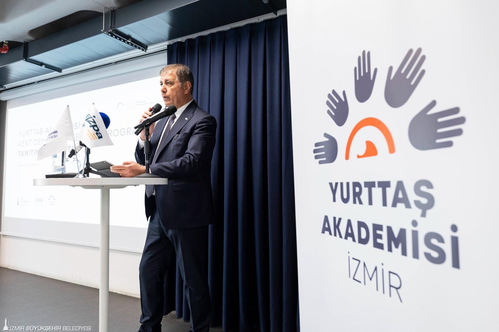 İzmir’de Yurttaş Akademisi Başladı Kent Denetçileri Sahada (7)