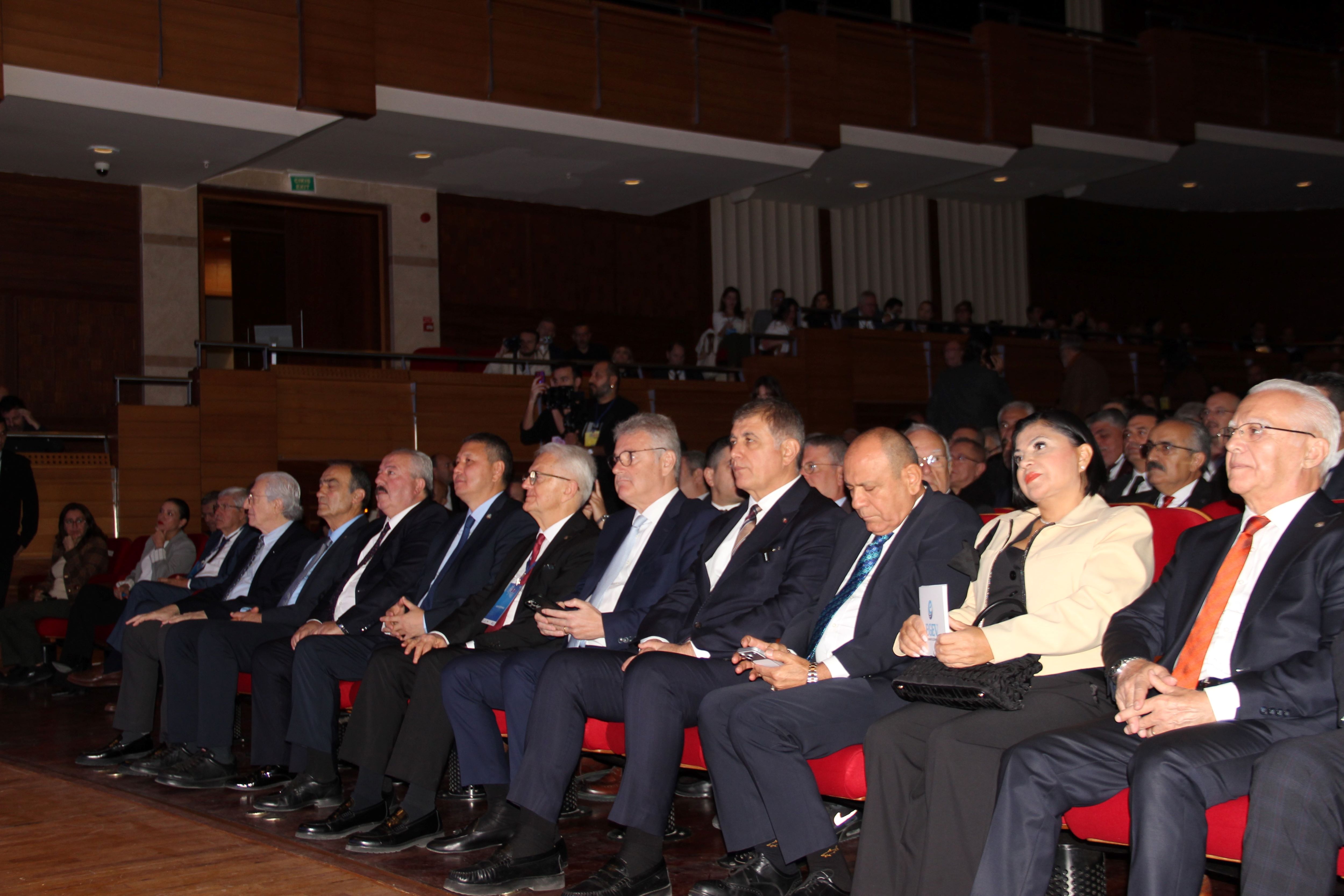 İzmirmeets 2025 Zirvesi Başladı Teknoloji Ve Inovasyonun Devleri İzmir’de Buluştu (4)