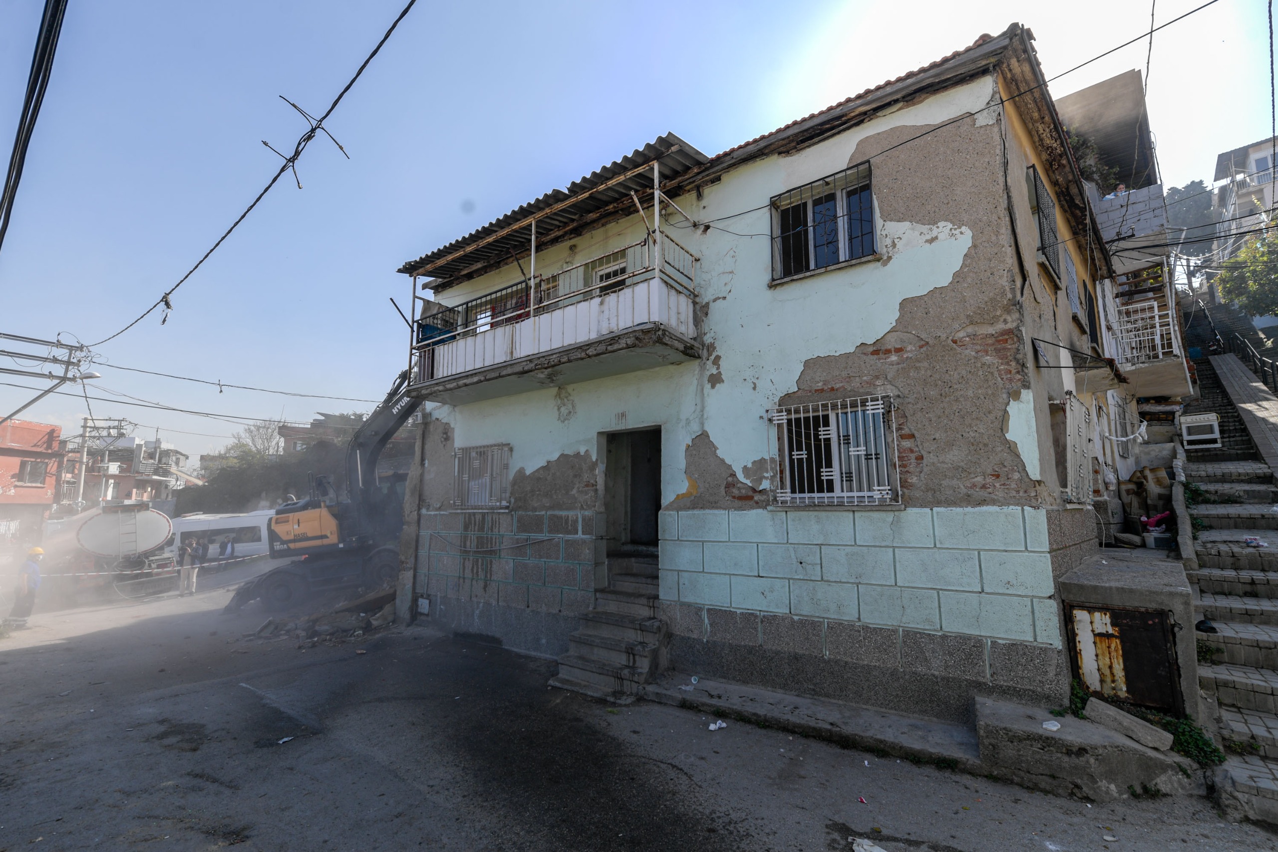 Kadifekale’de Tahliye Ve Yıkımlar Hız Kesmeden Sürüyor (3)