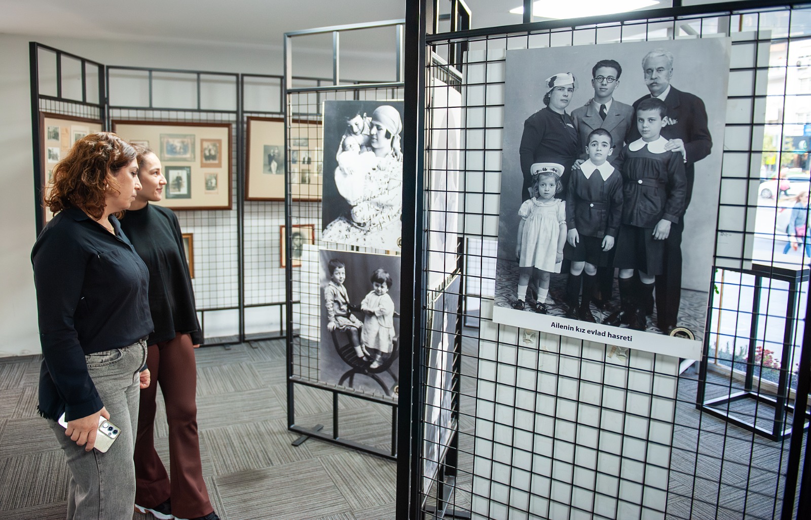 Karşıyaka’da Fotoğraf Tarihine Işık Tutan Sergi (2)