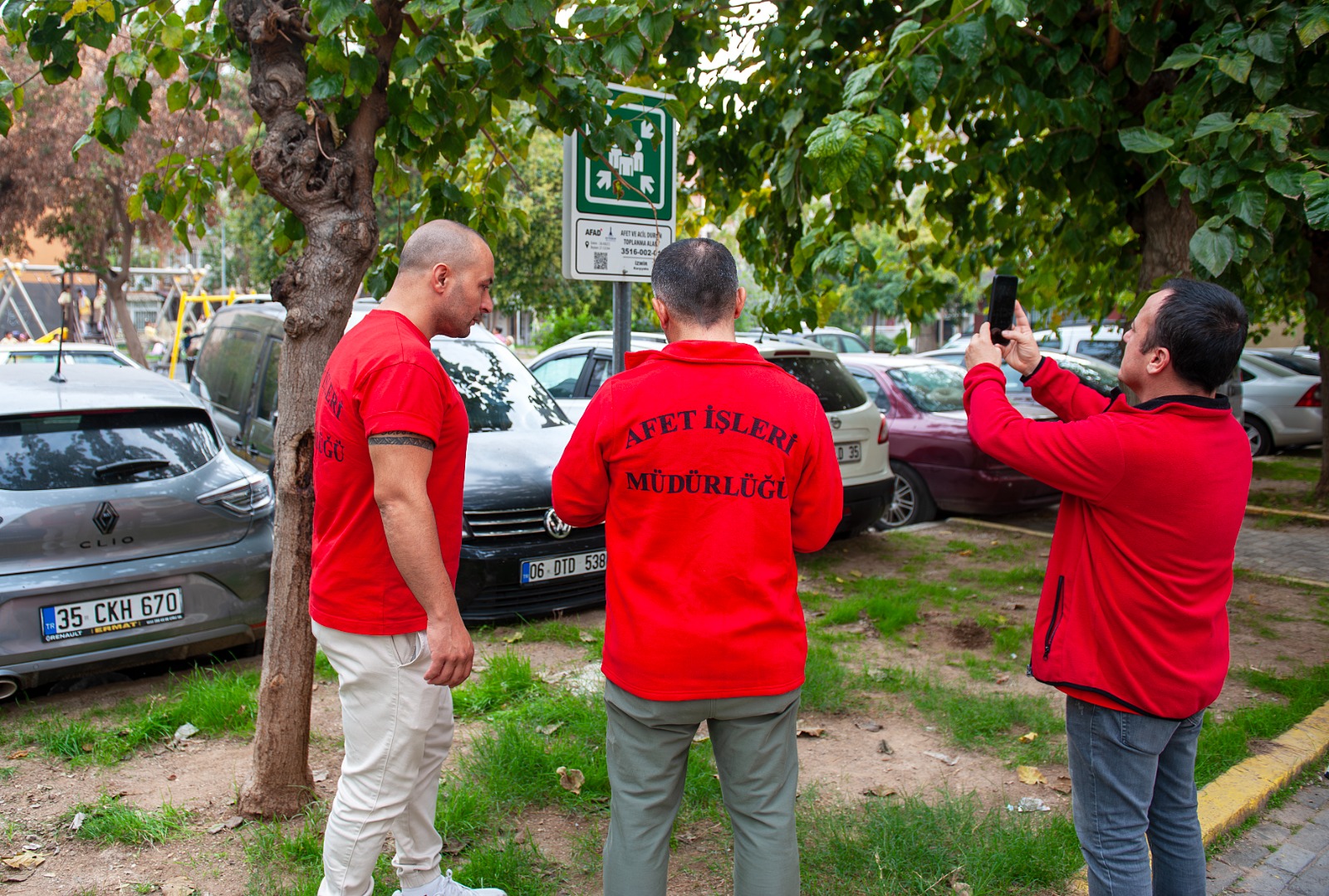 Karşıyaka’daki Afet Toplanma Alanları Tek Tek Denetleniyor (4)