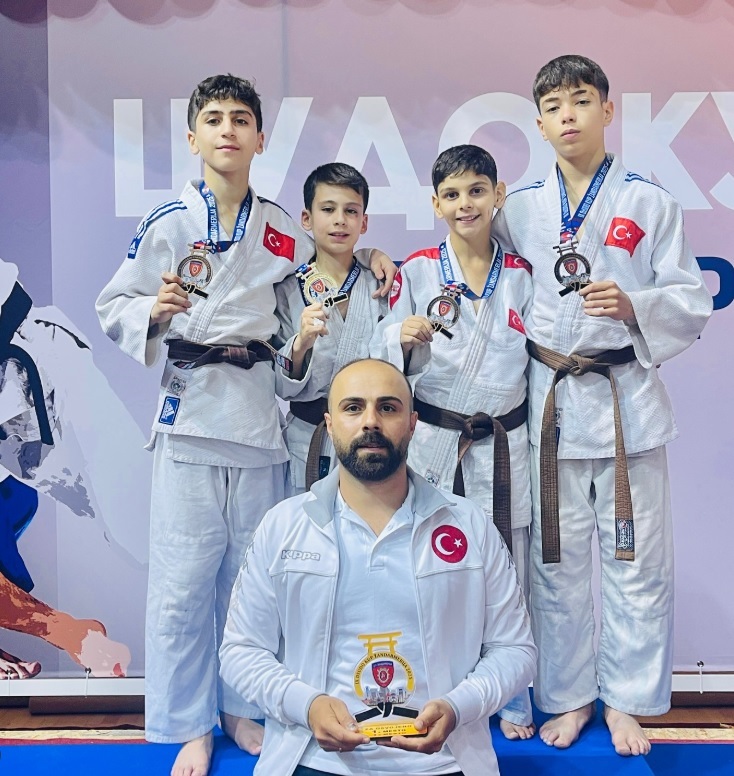 Karşıyaka’ya Judoda Büyük Gurur 4 Madalya Ile Döndüler (1)-1