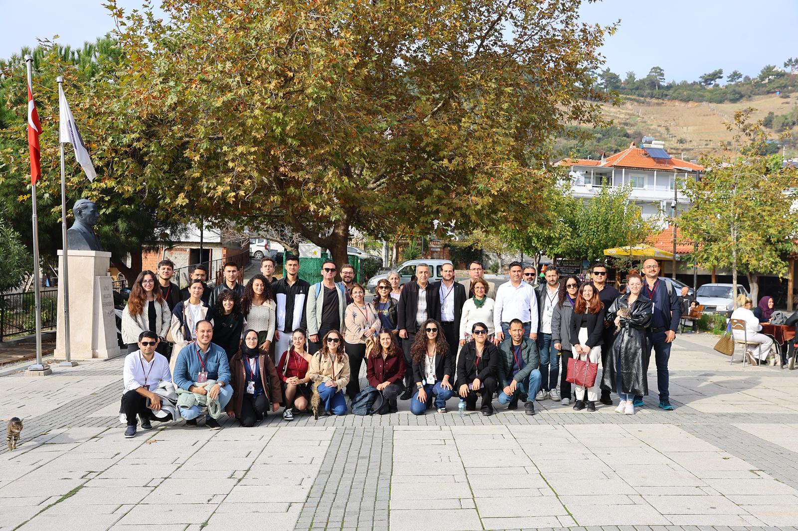 Kavacık’ın Coğrafi Işaretli Üzümü Ilgi Odağı Oldu (9)