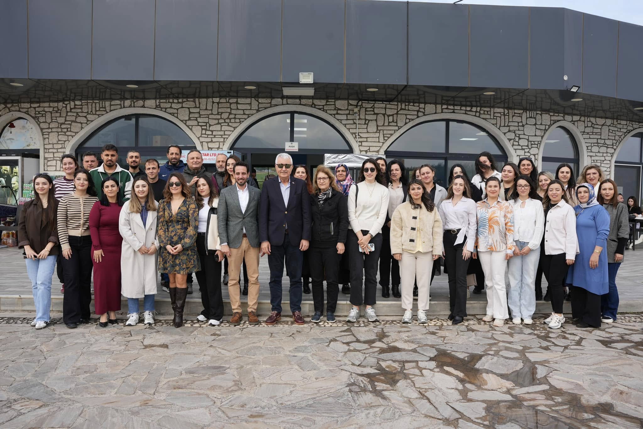 Kemalpaşa’da Öğretmenlere Sürpriz Kahvaltı! (2)