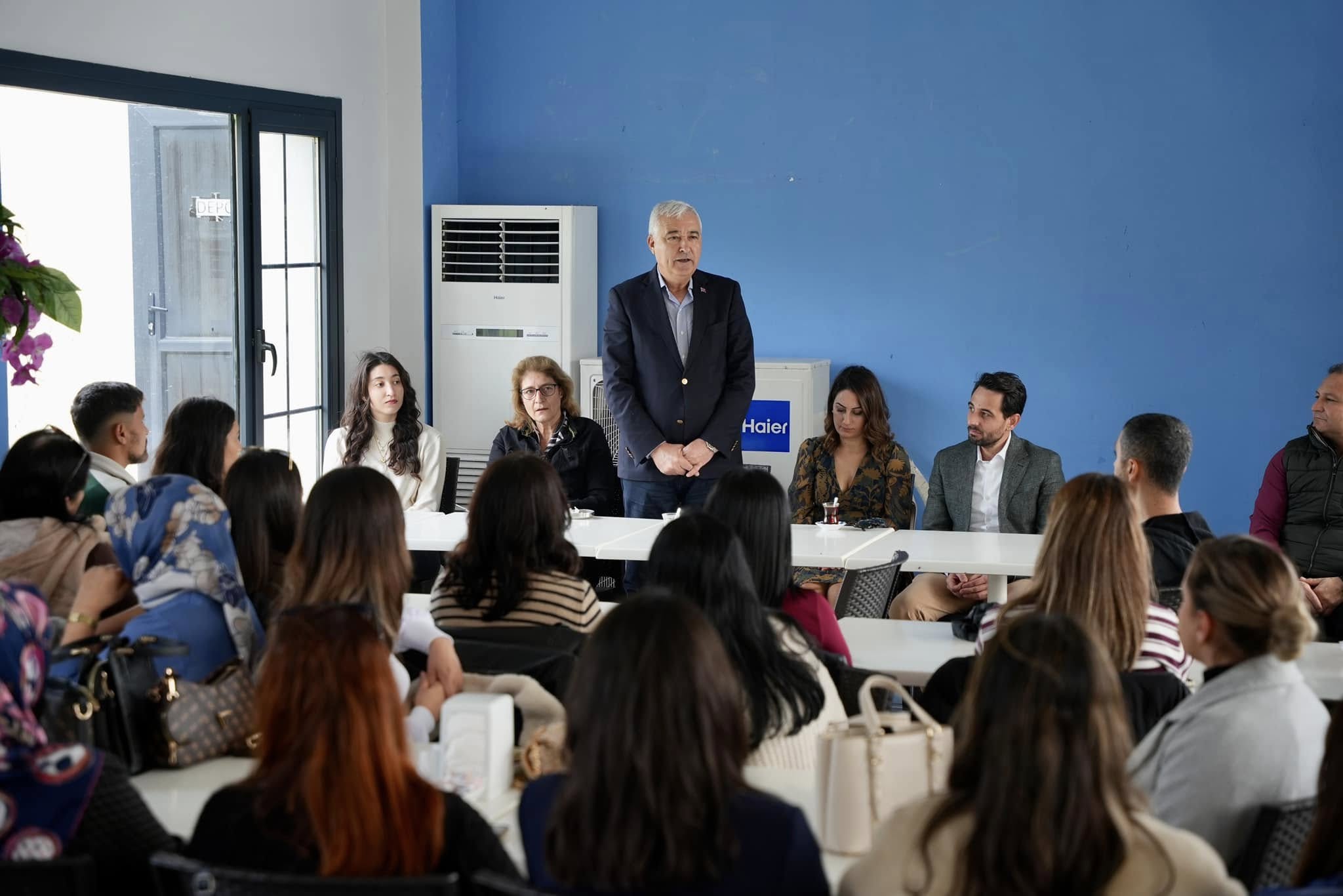 Kemalpaşa’da Öğretmenlere Sürpriz Kahvaltı! (4)