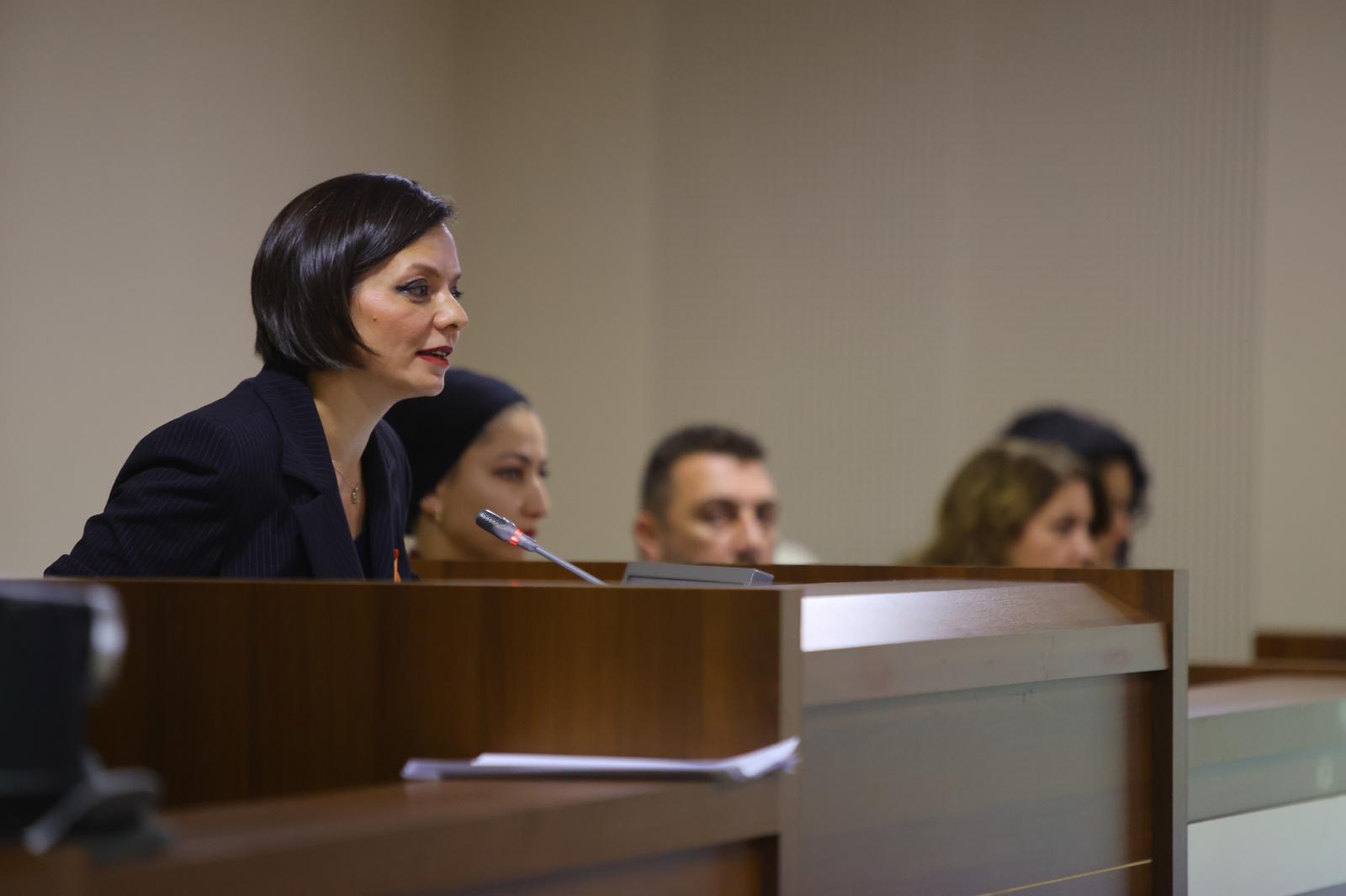 Kınay ‘Laftan Çok Işe Ihtiyaç Var’ (1)