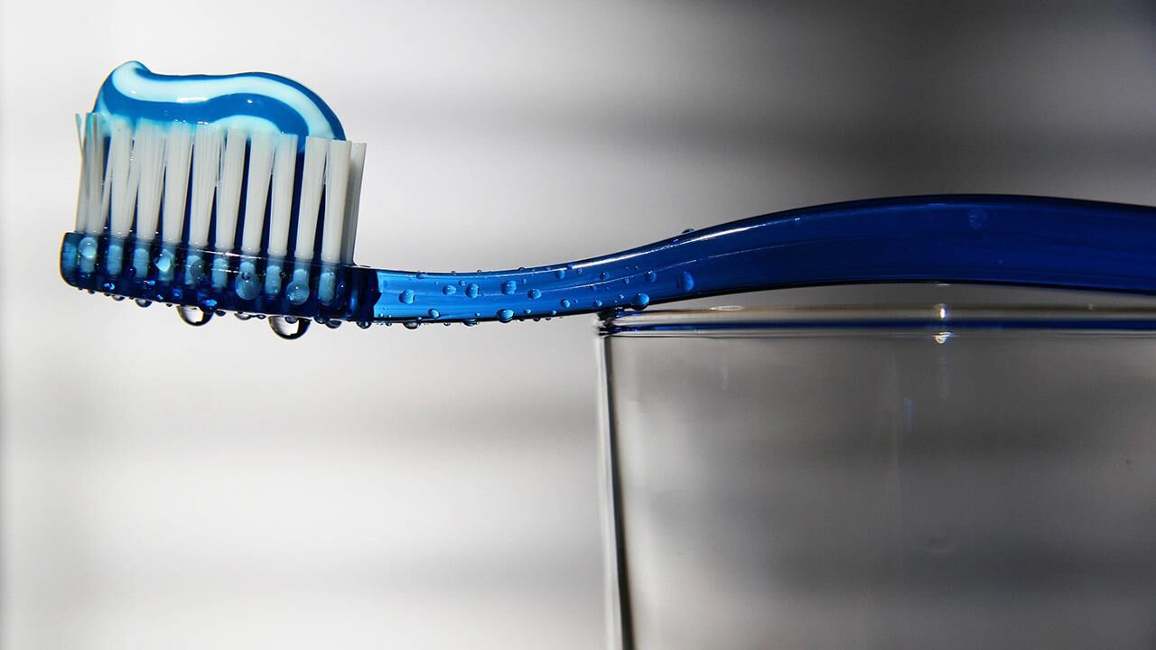 King’s College London’dan Diş Hekimliği Araştırmacısı Sara Gamea, Keratinin Mevcut Tedavilere Dönüştürücü Bir Alternatif Sunduğunu Belirtti