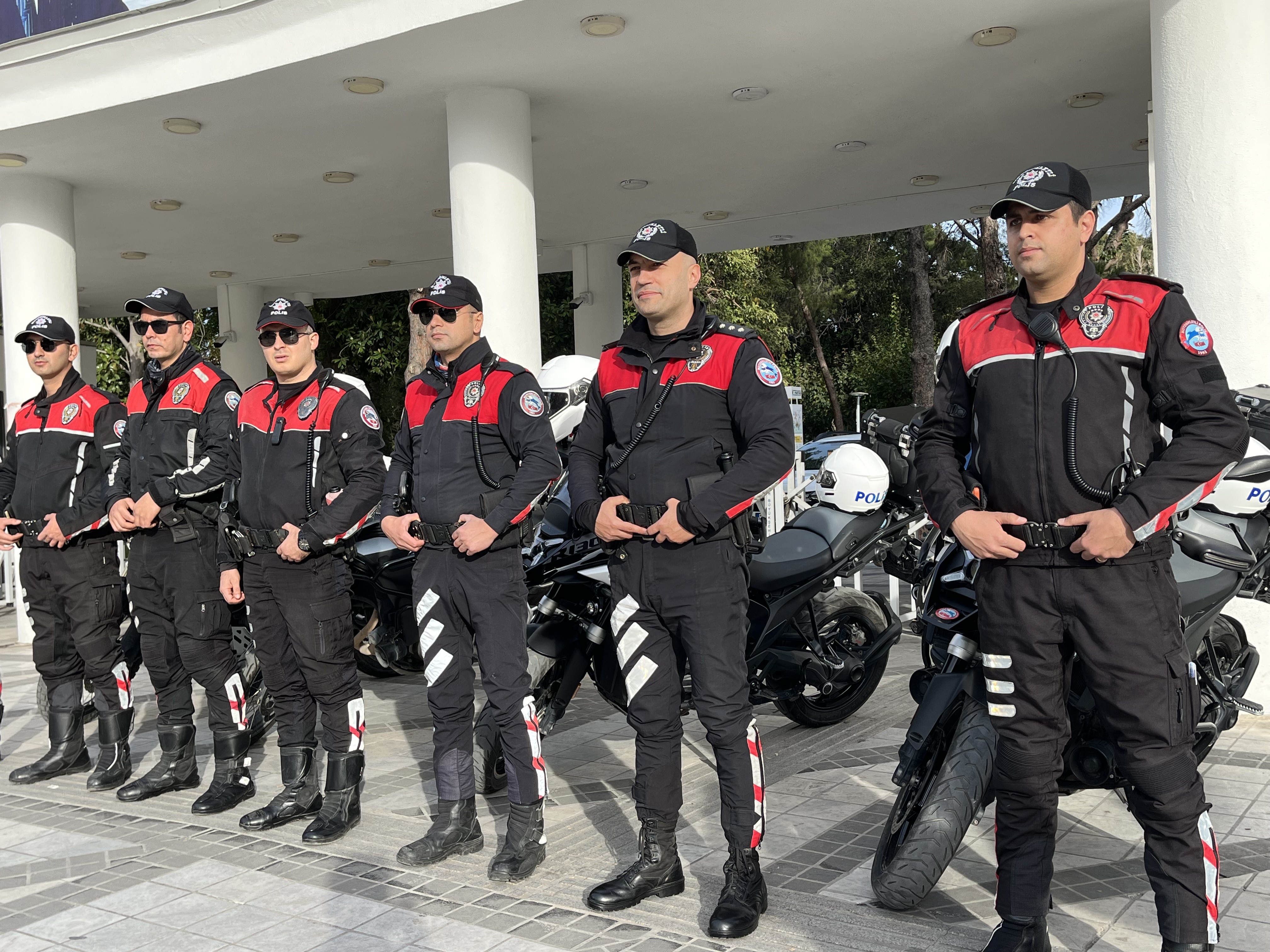 Konak’ta 30 Noktada Dev Denetim 258 Araca Ceza Kesildi (4)