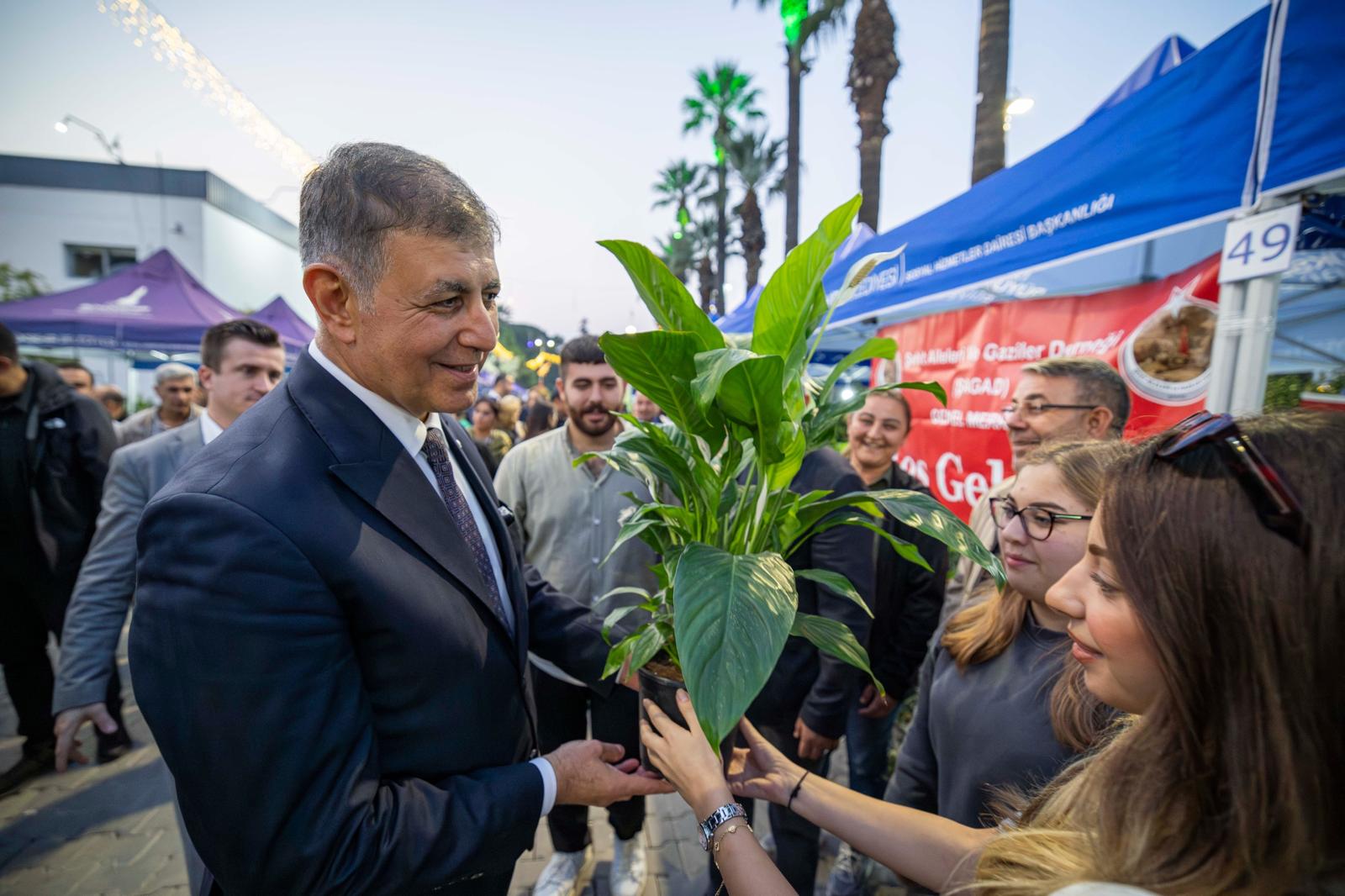 Kültürpark’ta Balkon Ve Bahçe Bitkileri Festivali Başladı (7)