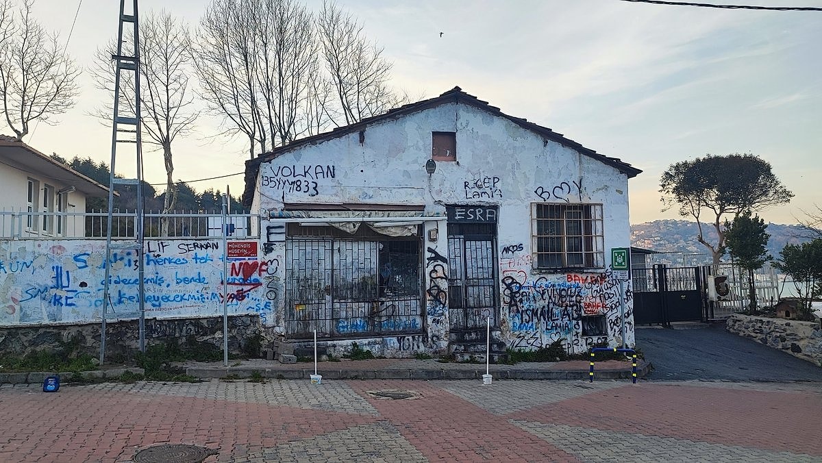 Leyla Ile Mecnun’un Ikonik Evi Satışta! Fiyatı Dudak Uçuklatıyor (1)