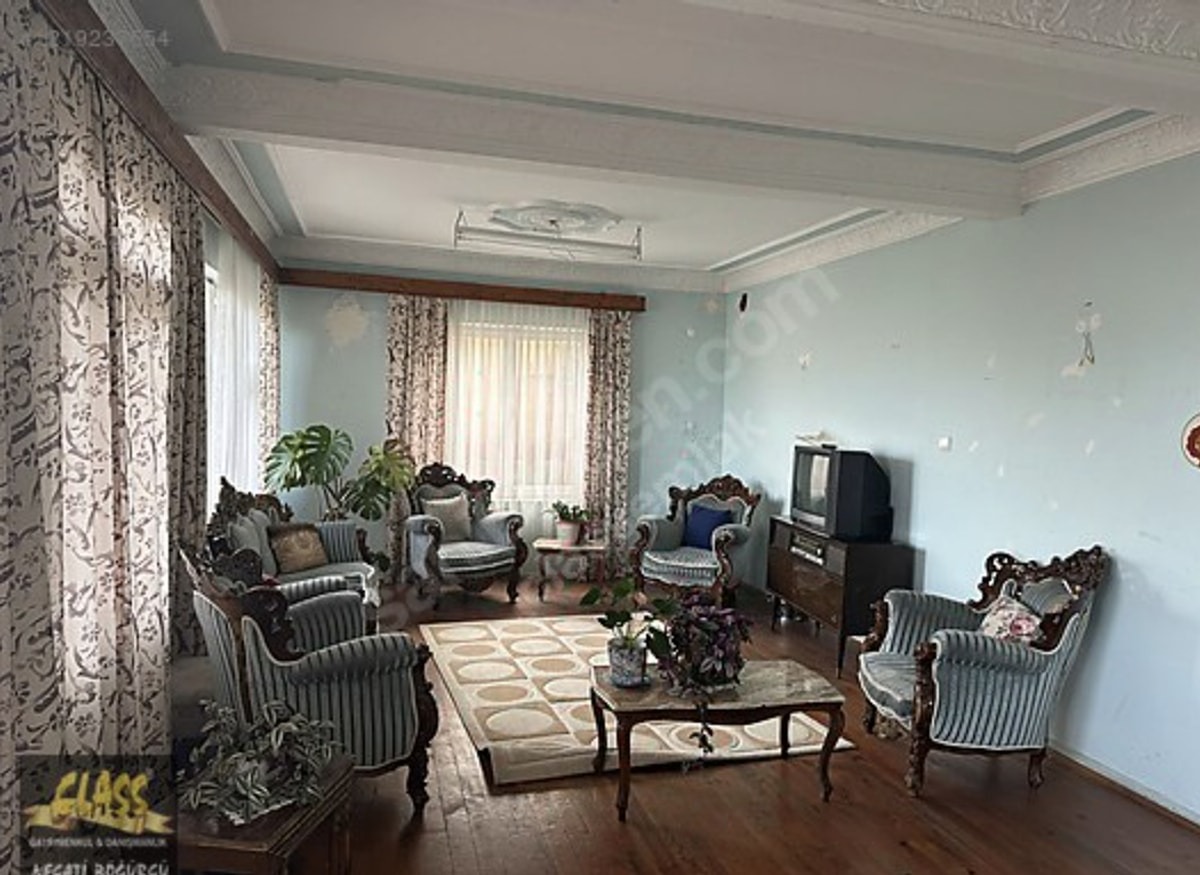 Leyla Ile Mecnun’un Ikonik Evi Satışta! Fiyatı Dudak Uçuklatıyor (3)